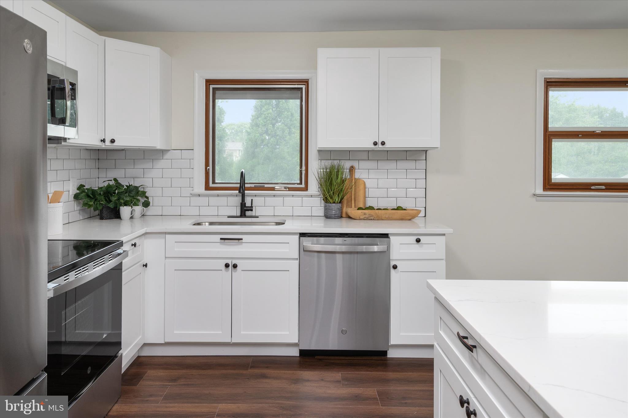 HILLSMERE ESTATES - Residential
