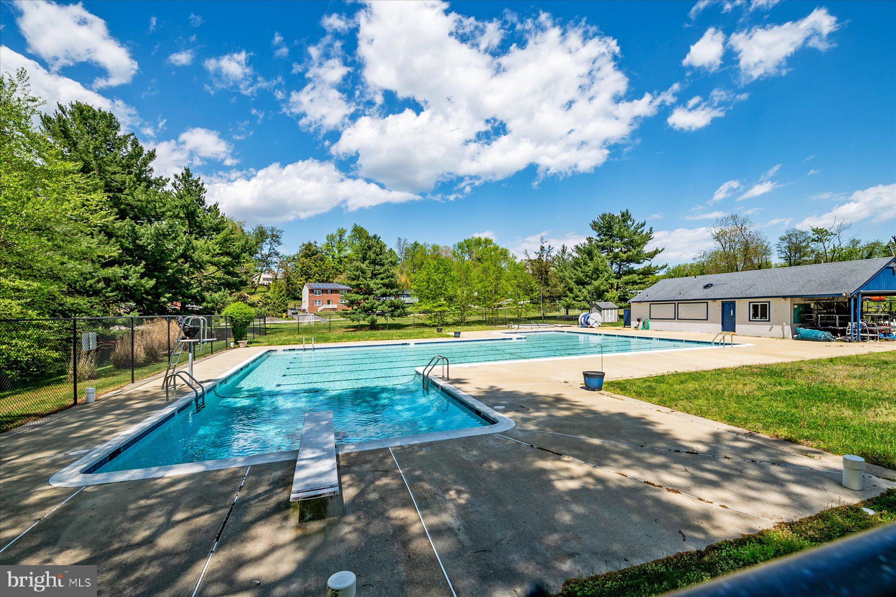 HILLSMERE ESTATES - Residential