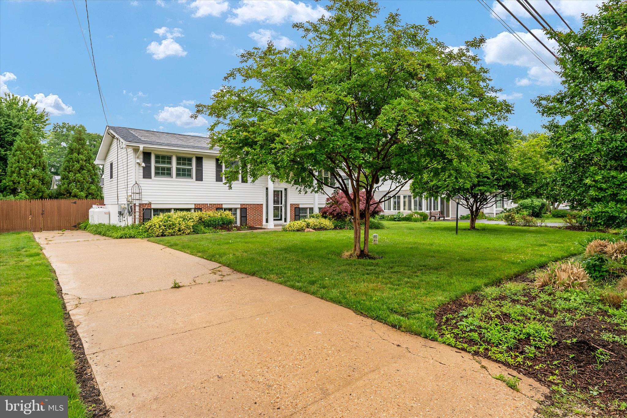 HILLSMERE ESTATES - Residential