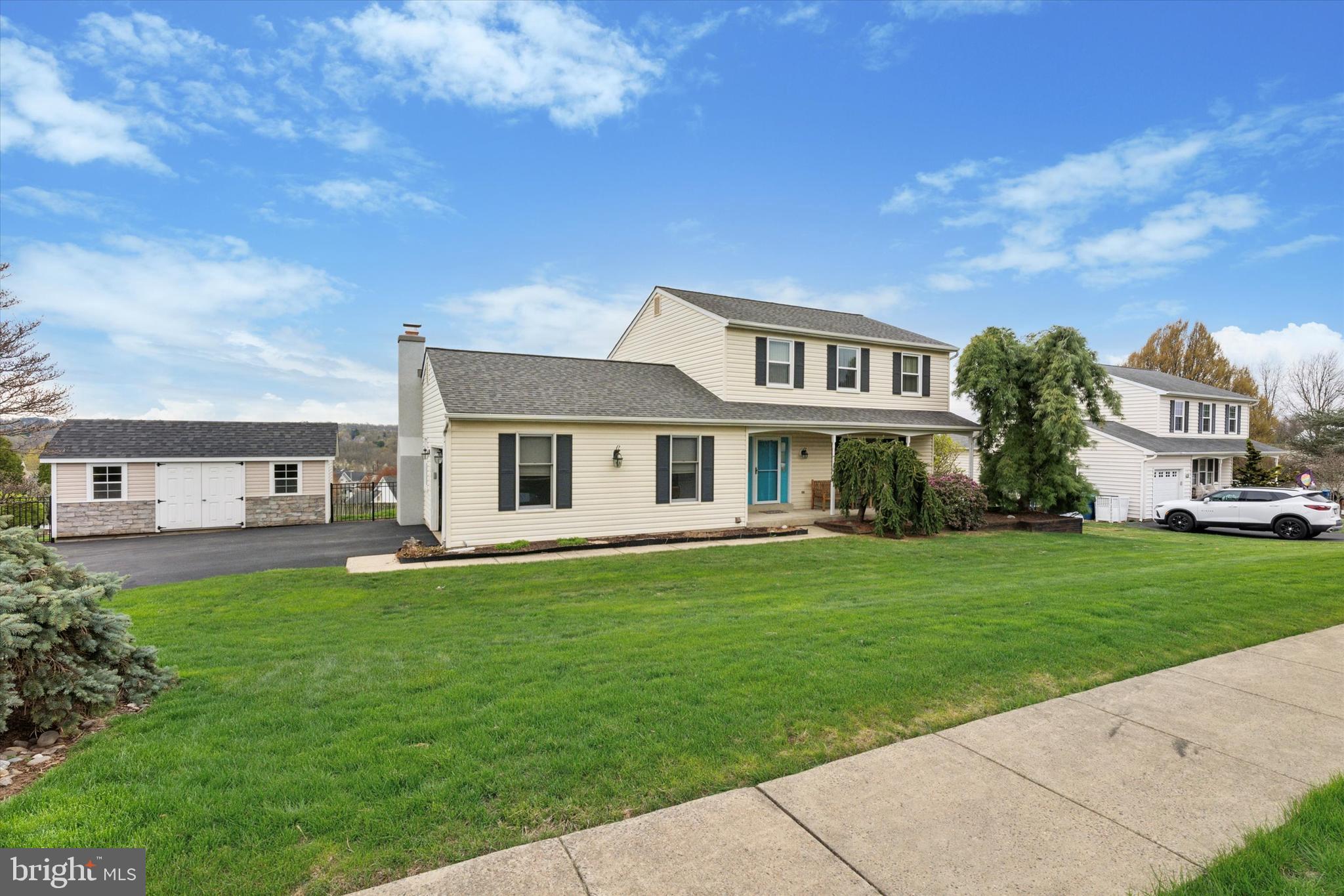 SHADOW RIDGE - Residential