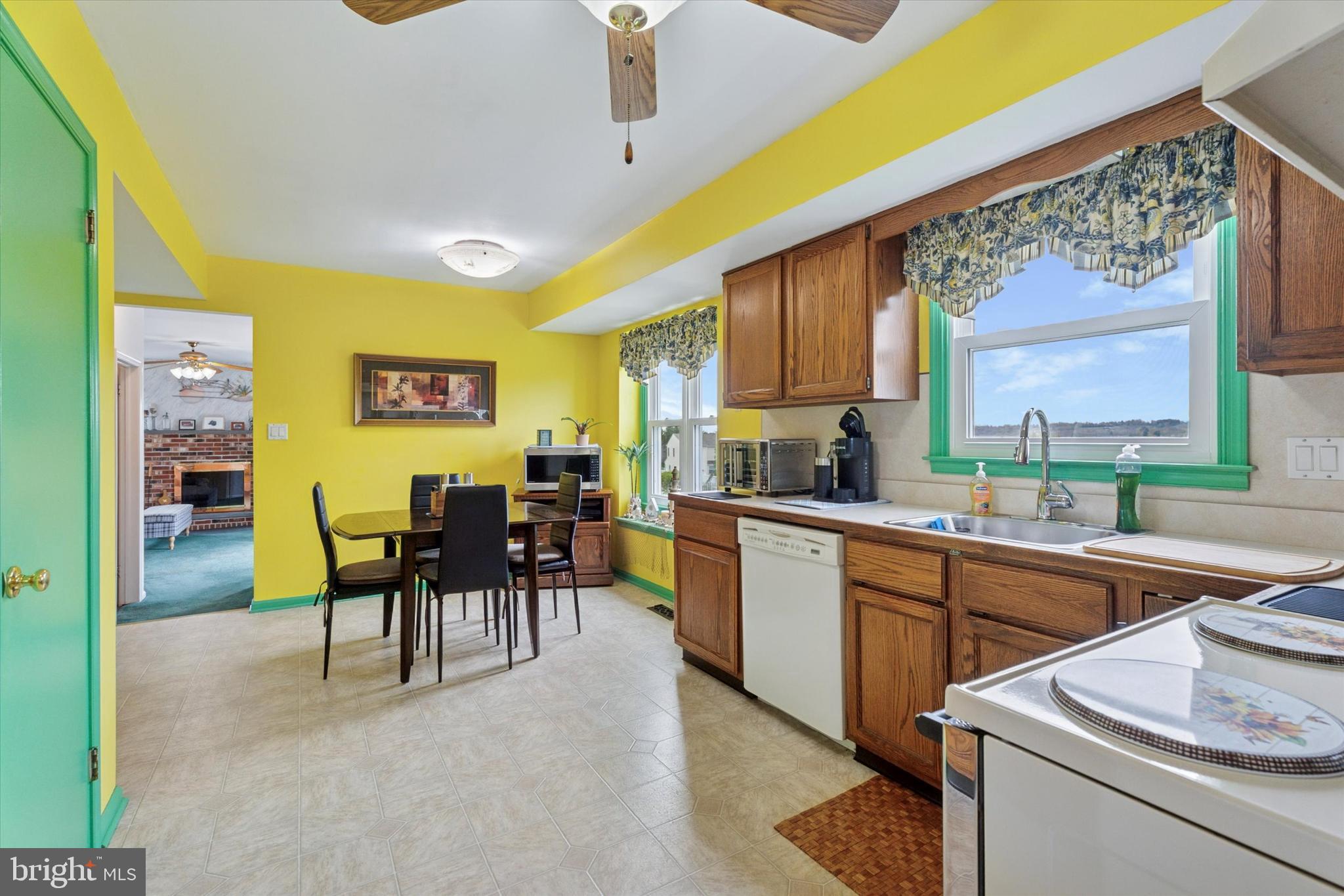 SHADOW RIDGE - Residential