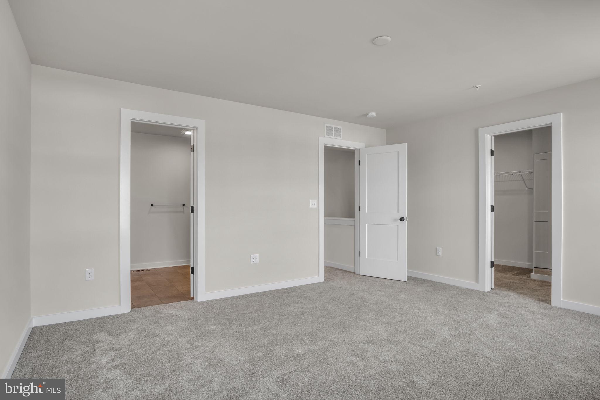 AUTUMN CHASE - Residential