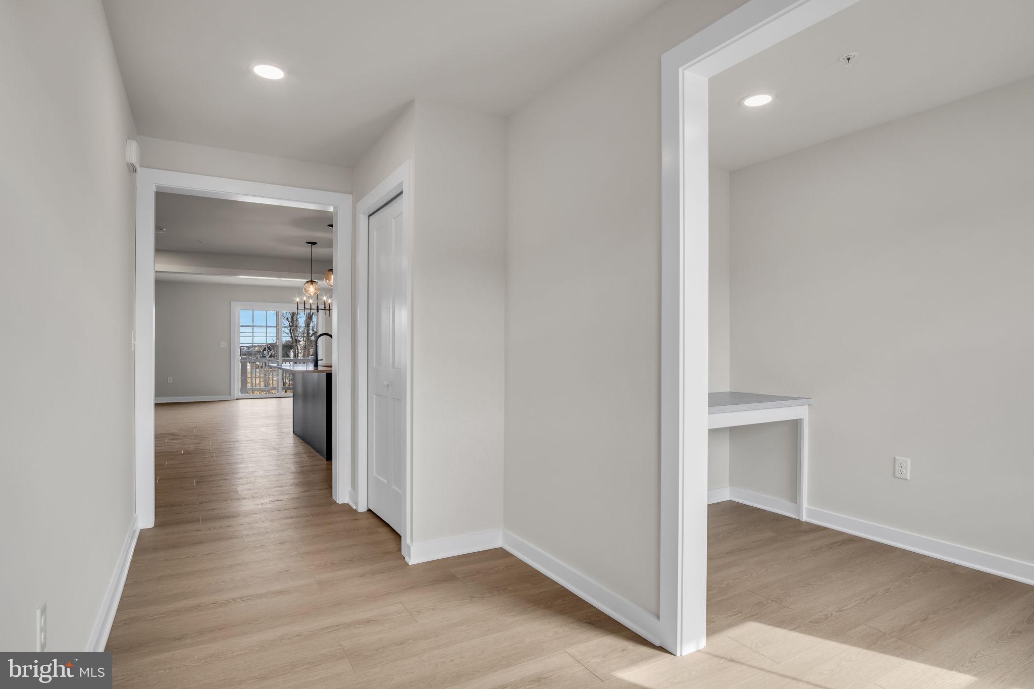 AUTUMN CHASE - Residential