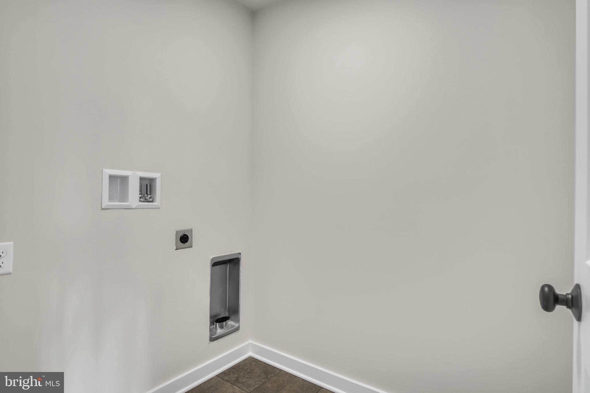 AUTUMN CHASE - Residential