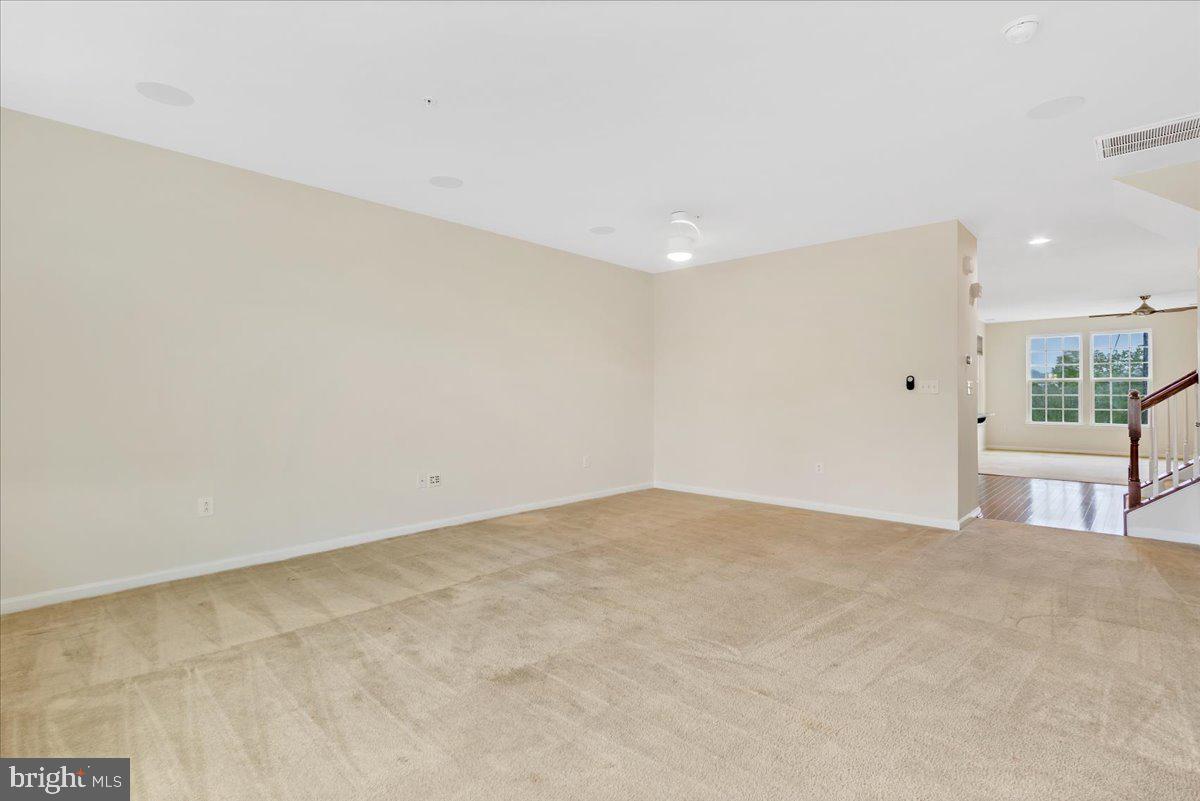 GREENBELT STATION - Residential