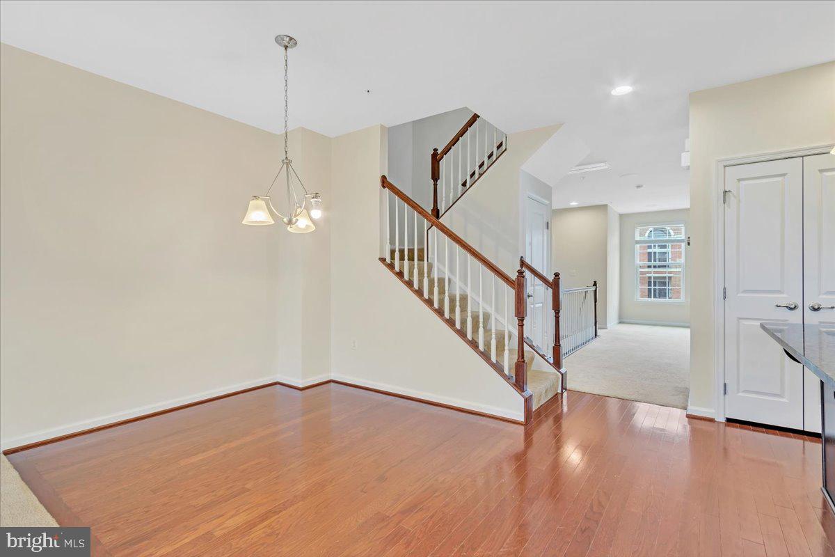 GREENBELT STATION - Residential