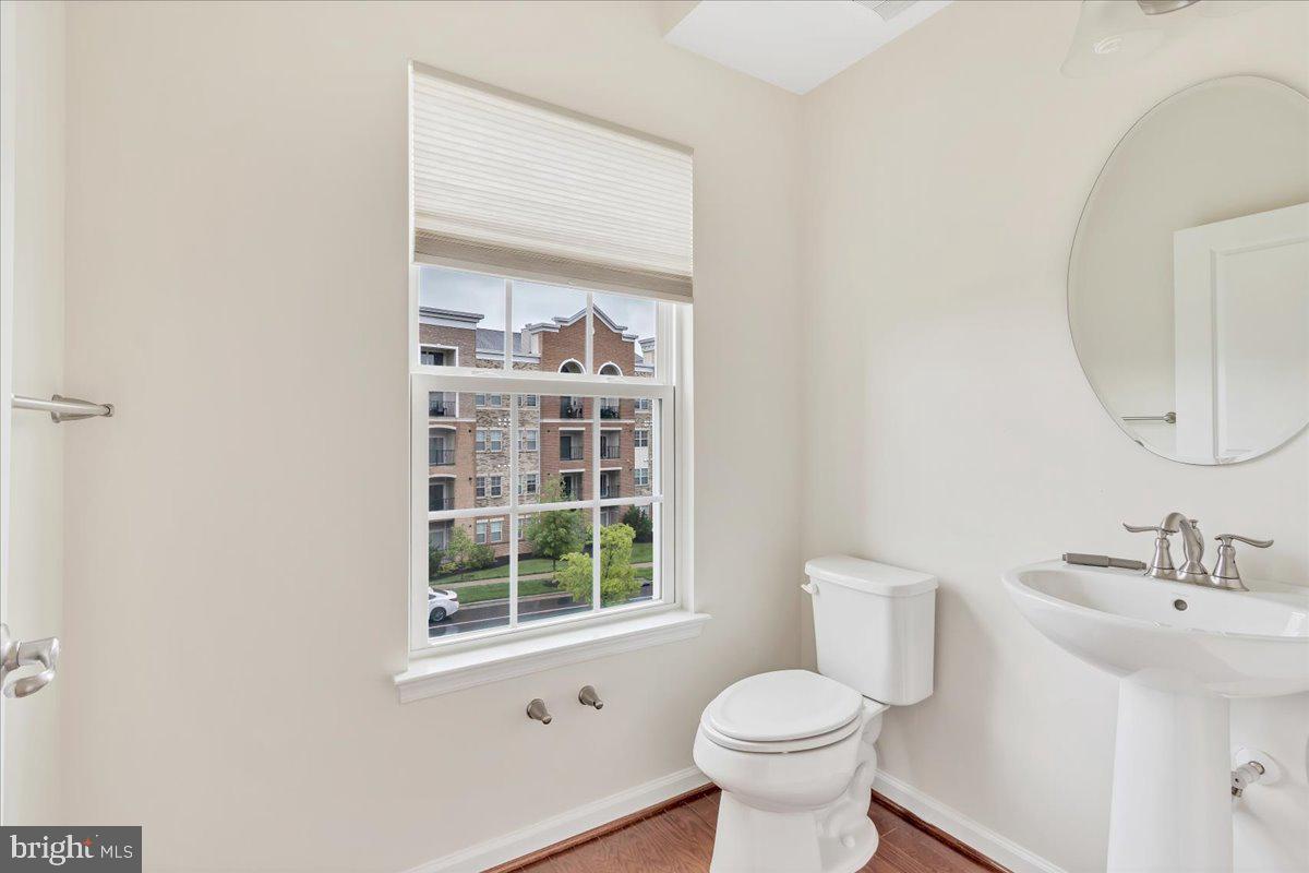 GREENBELT STATION - Residential