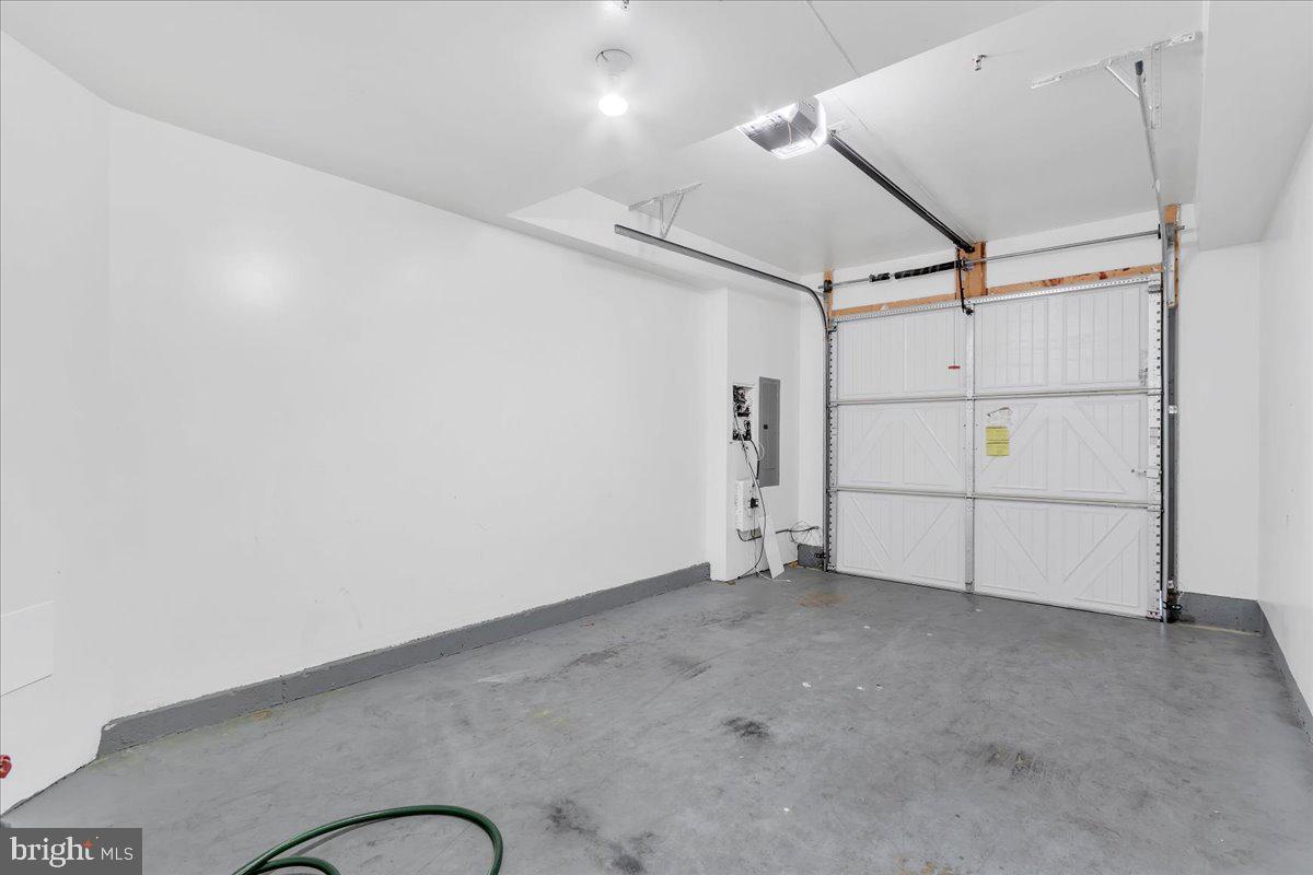 GREENBELT STATION - Residential