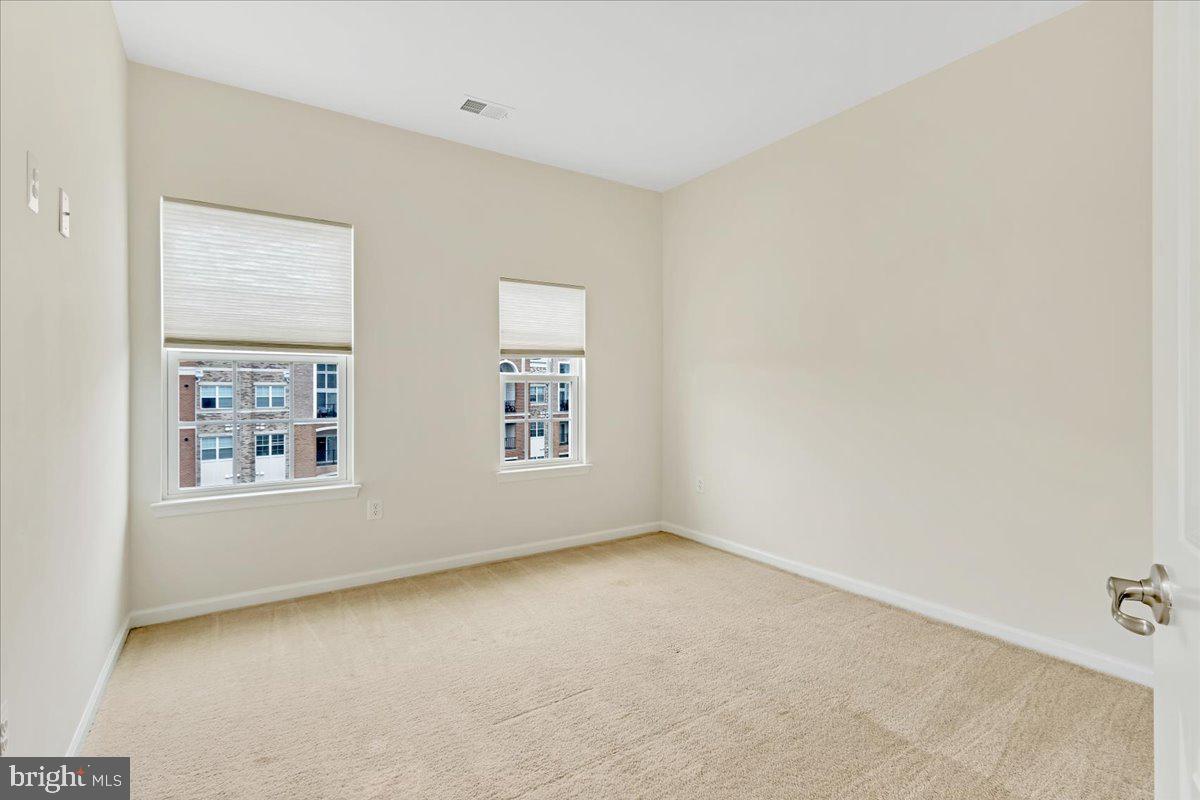 GREENBELT STATION - Residential