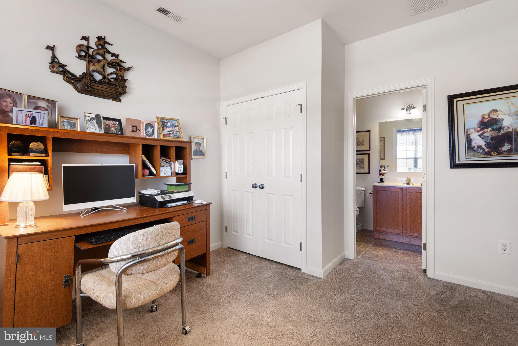 77 GRAND NATIONAL LANE 12