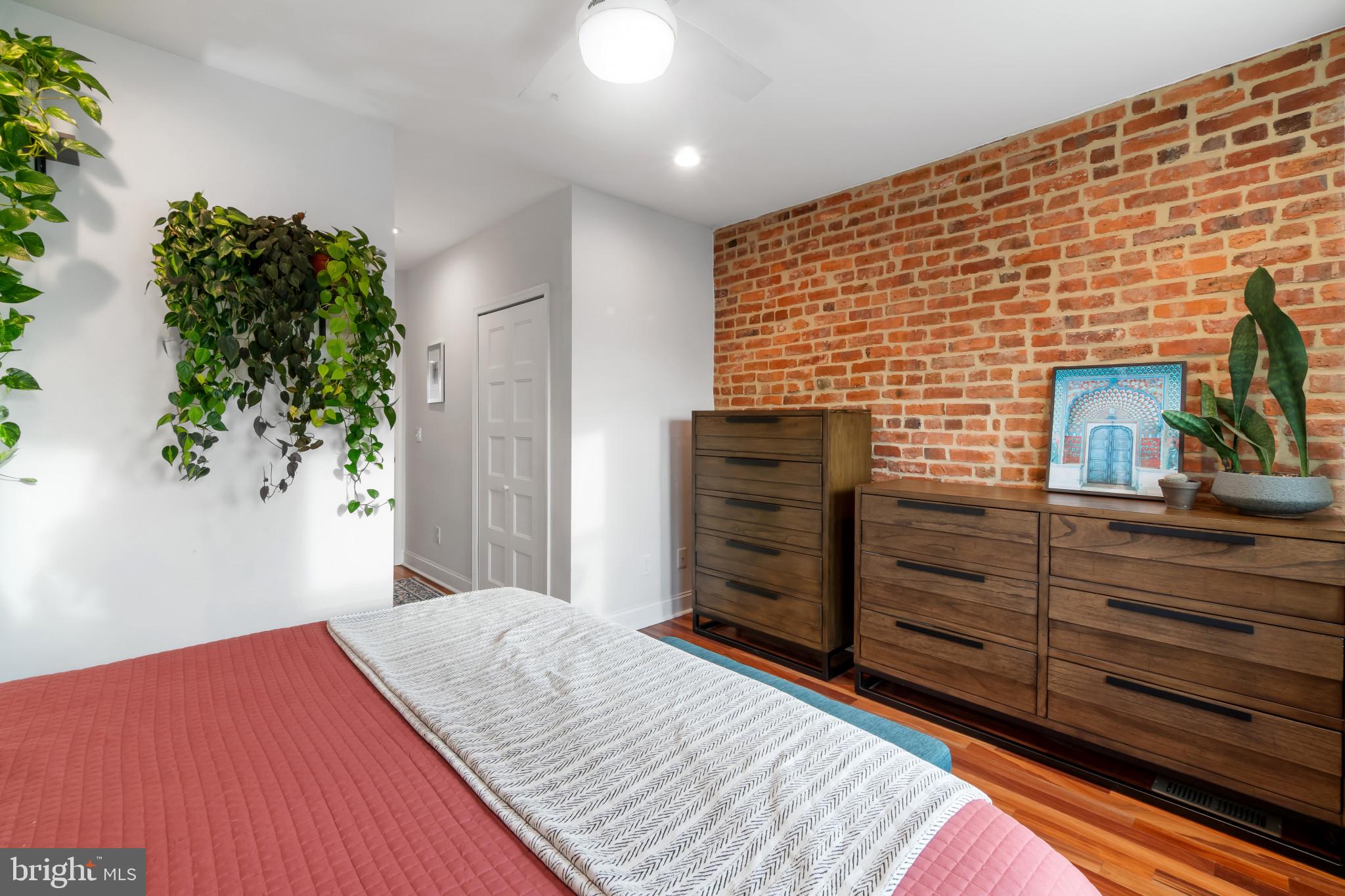 HAMPDEN HISTORIC DISTRICT - Residential