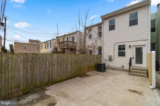 HAMPDEN HISTORIC DISTRICT - Residential