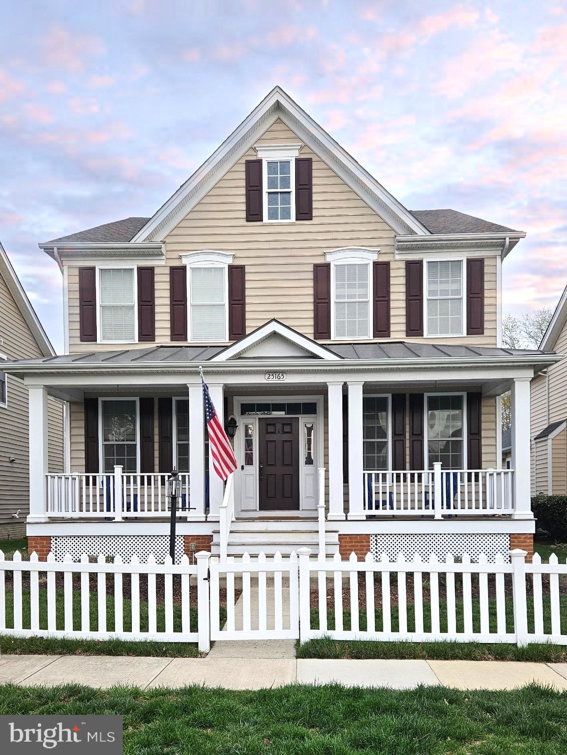 SOUTH RIDING - Residential Lease