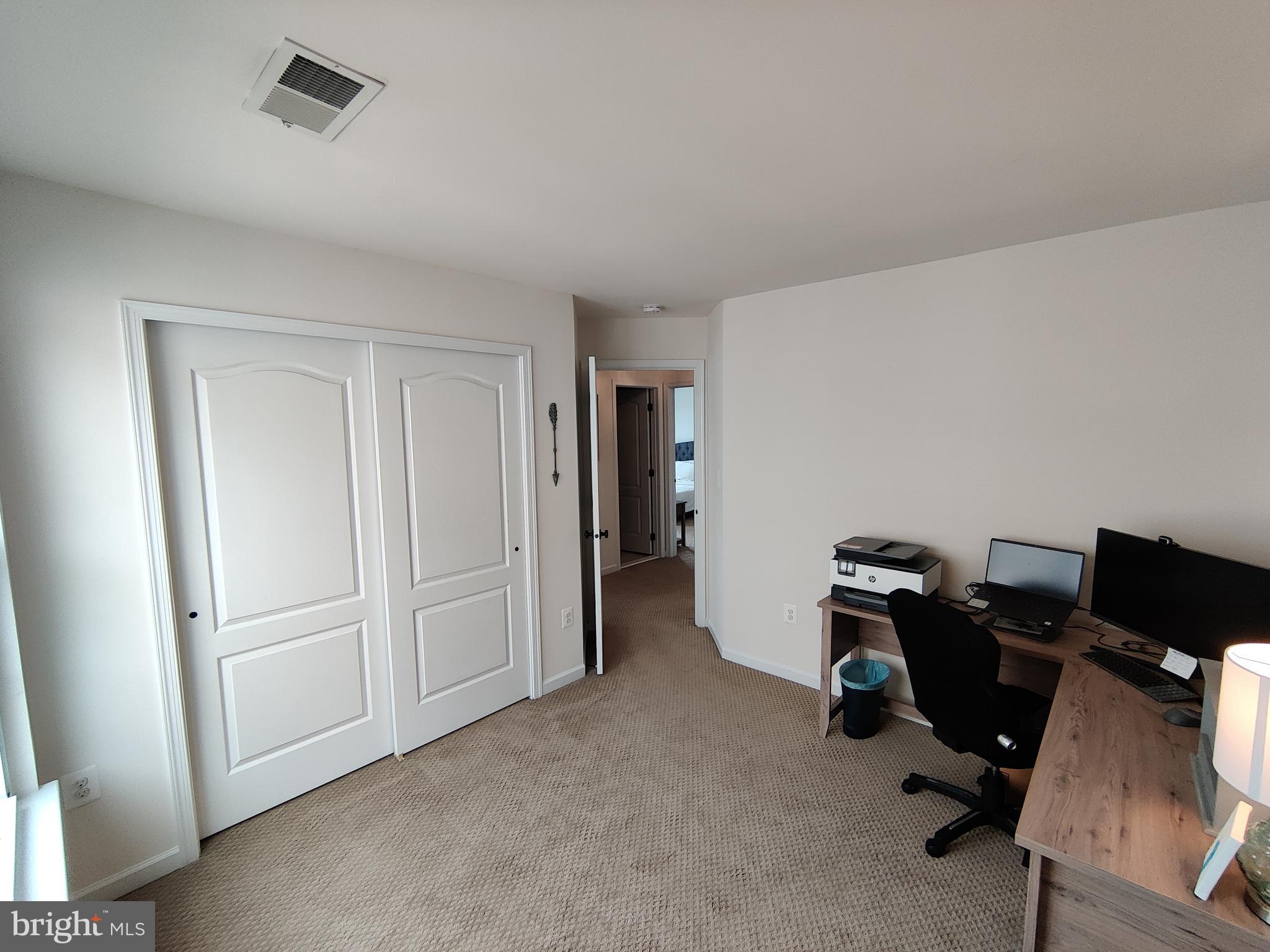 SOUTH RIDING - Residential Lease