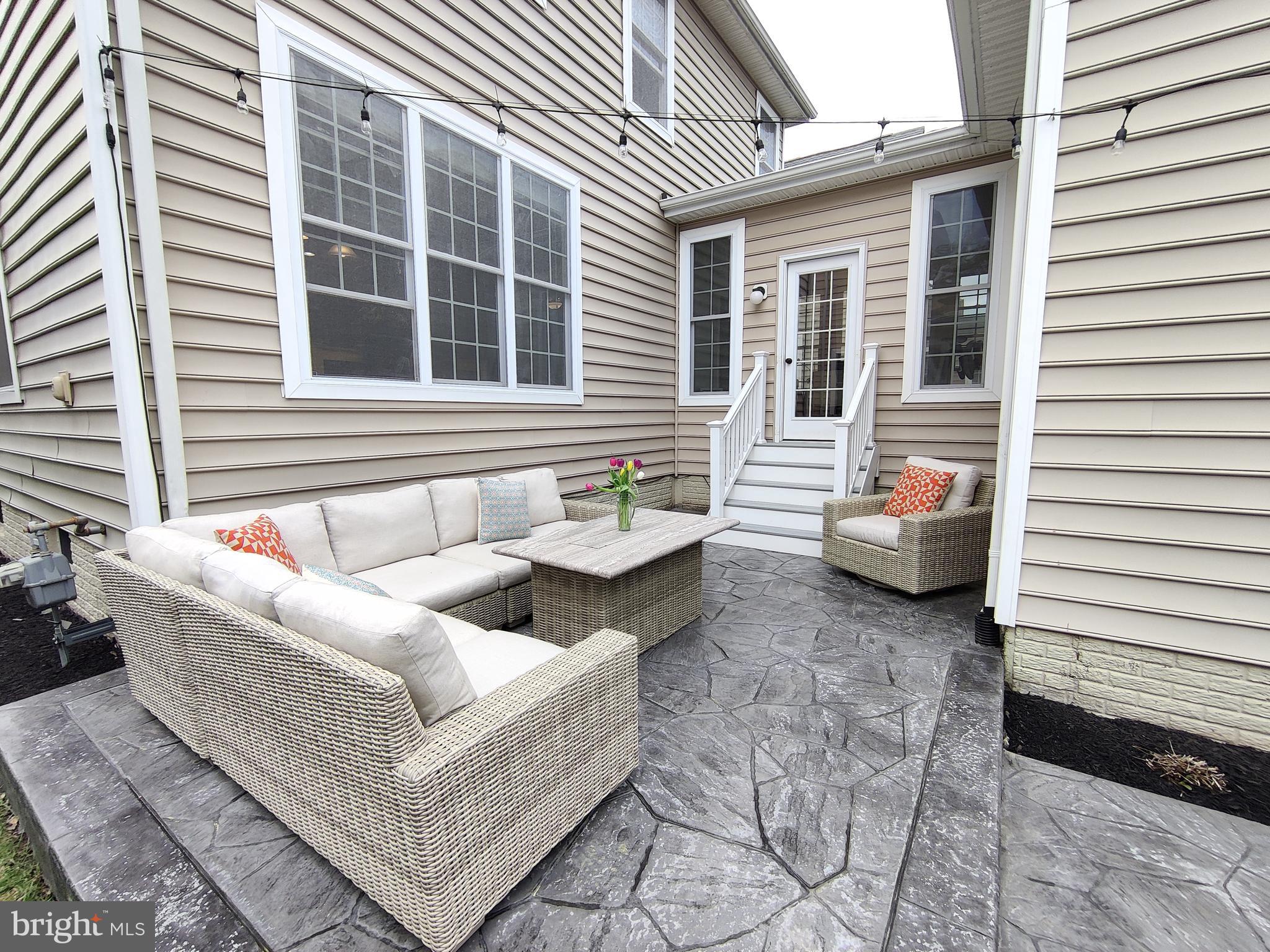 SOUTH RIDING - Residential Lease