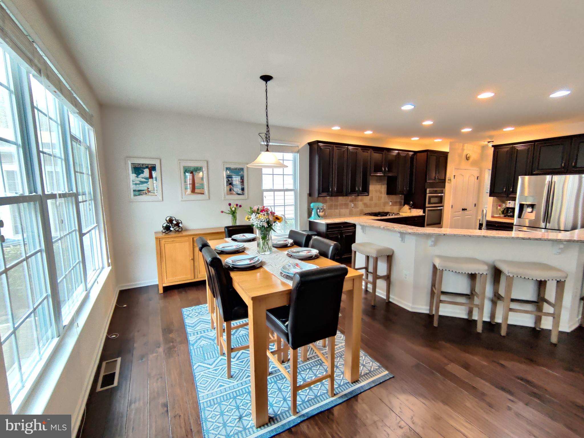 SOUTH RIDING - Residential Lease