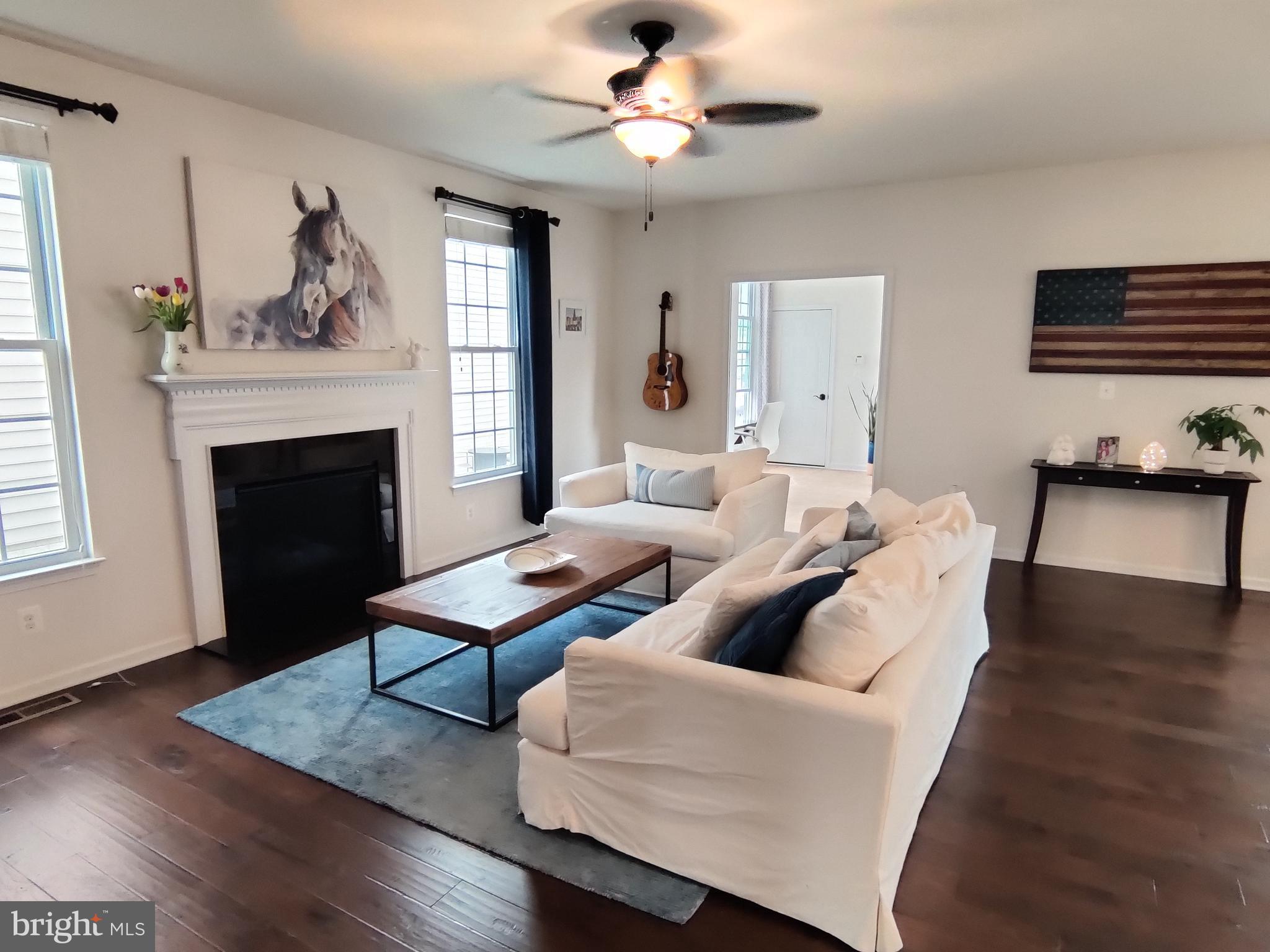 SOUTH RIDING - Residential Lease