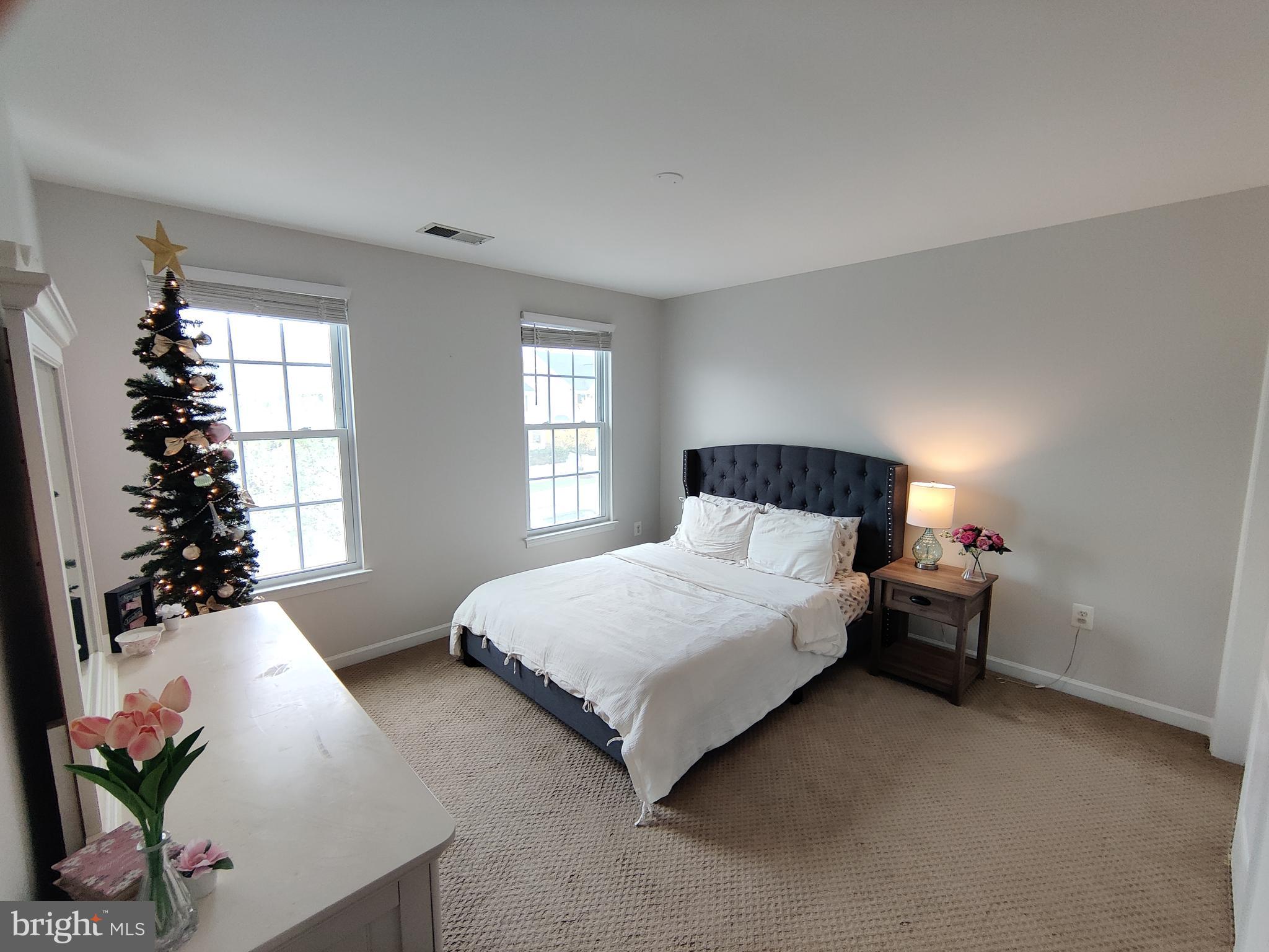 SOUTH RIDING - Residential Lease