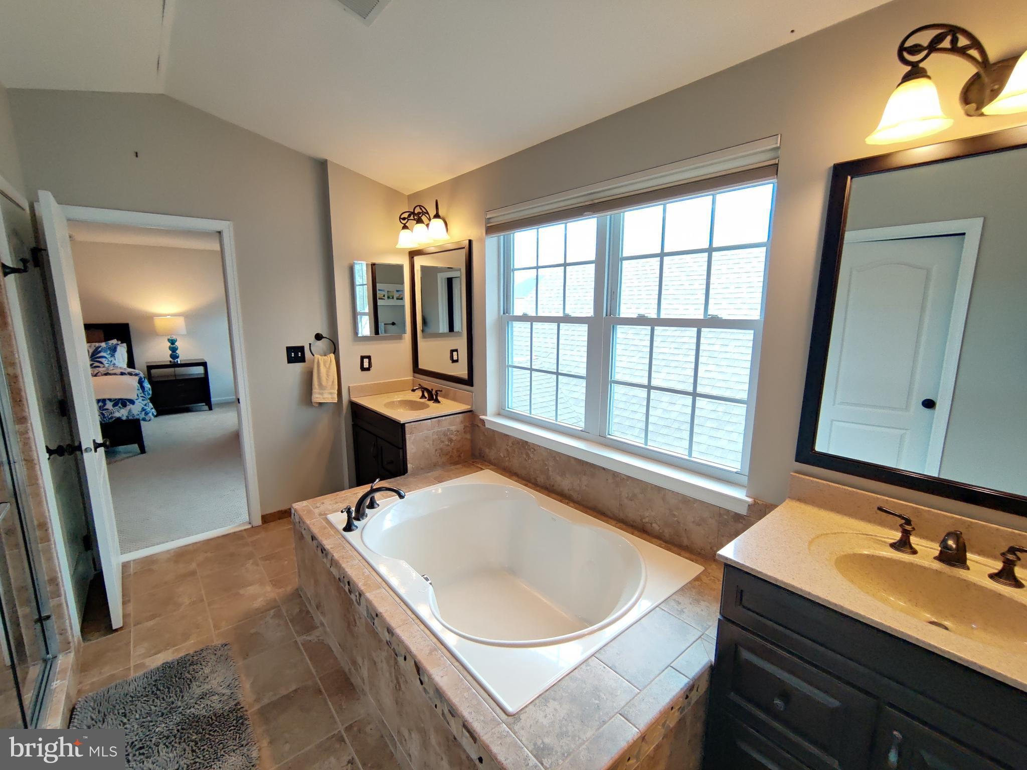 SOUTH RIDING - Residential Lease