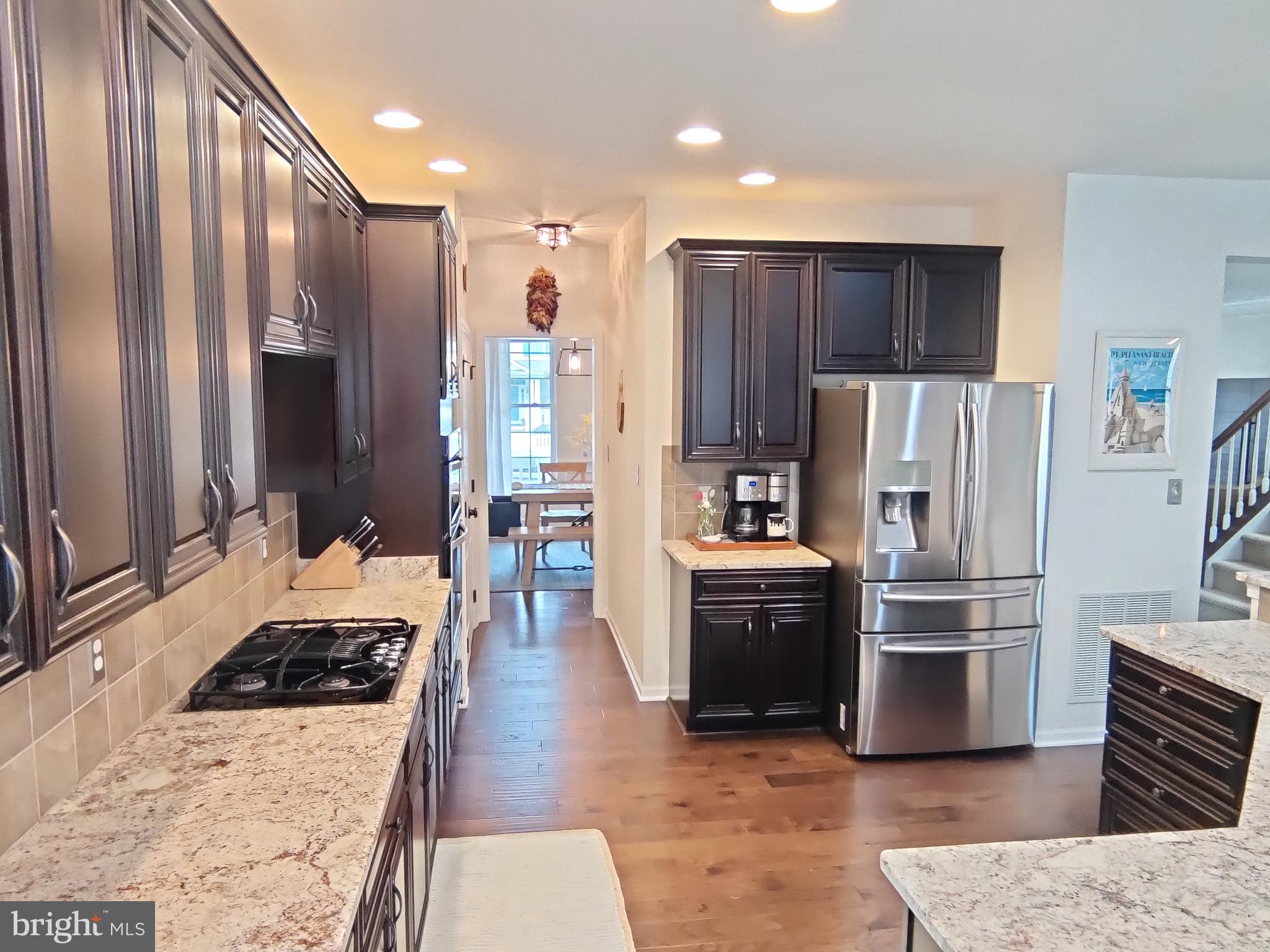 SOUTH RIDING - Residential Lease