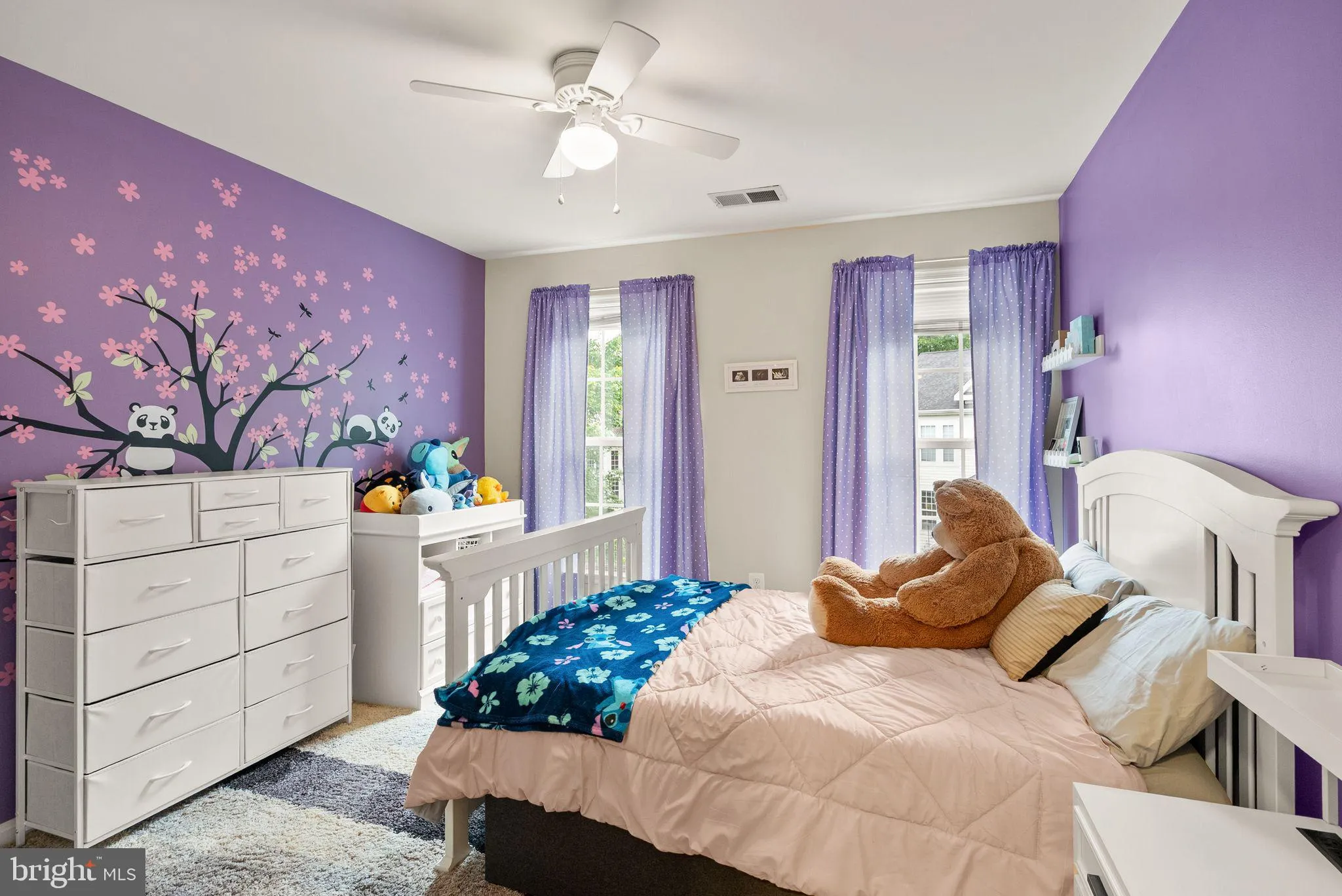 Centreville, Virginia 20120, United States, 6 Bedrooms Bedrooms, ,5 BathroomsBathrooms,Residential,Active,133264