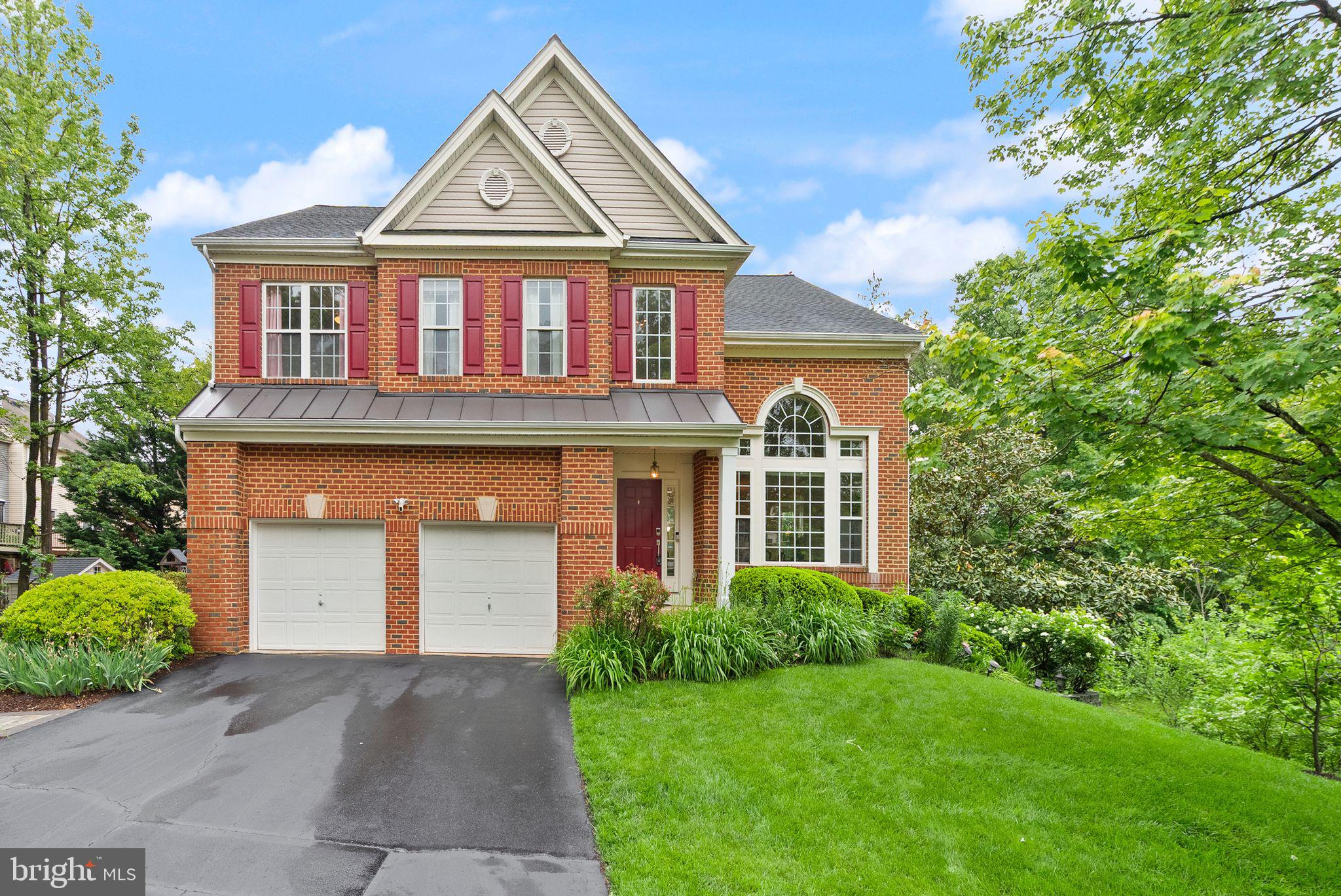 5881 LINDEN CREEK COURT