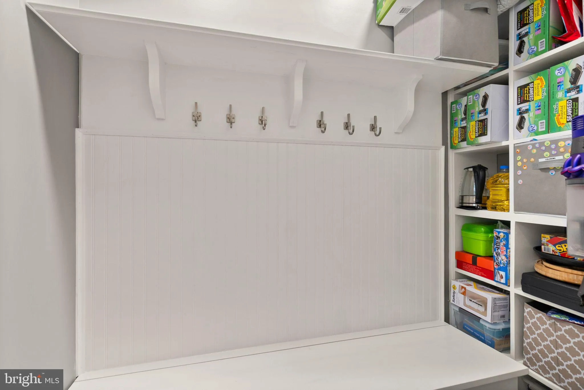 Centreville, Virginia 20120, United States, 6 Bedrooms Bedrooms, ,5 BathroomsBathrooms,Residential,Active,133264