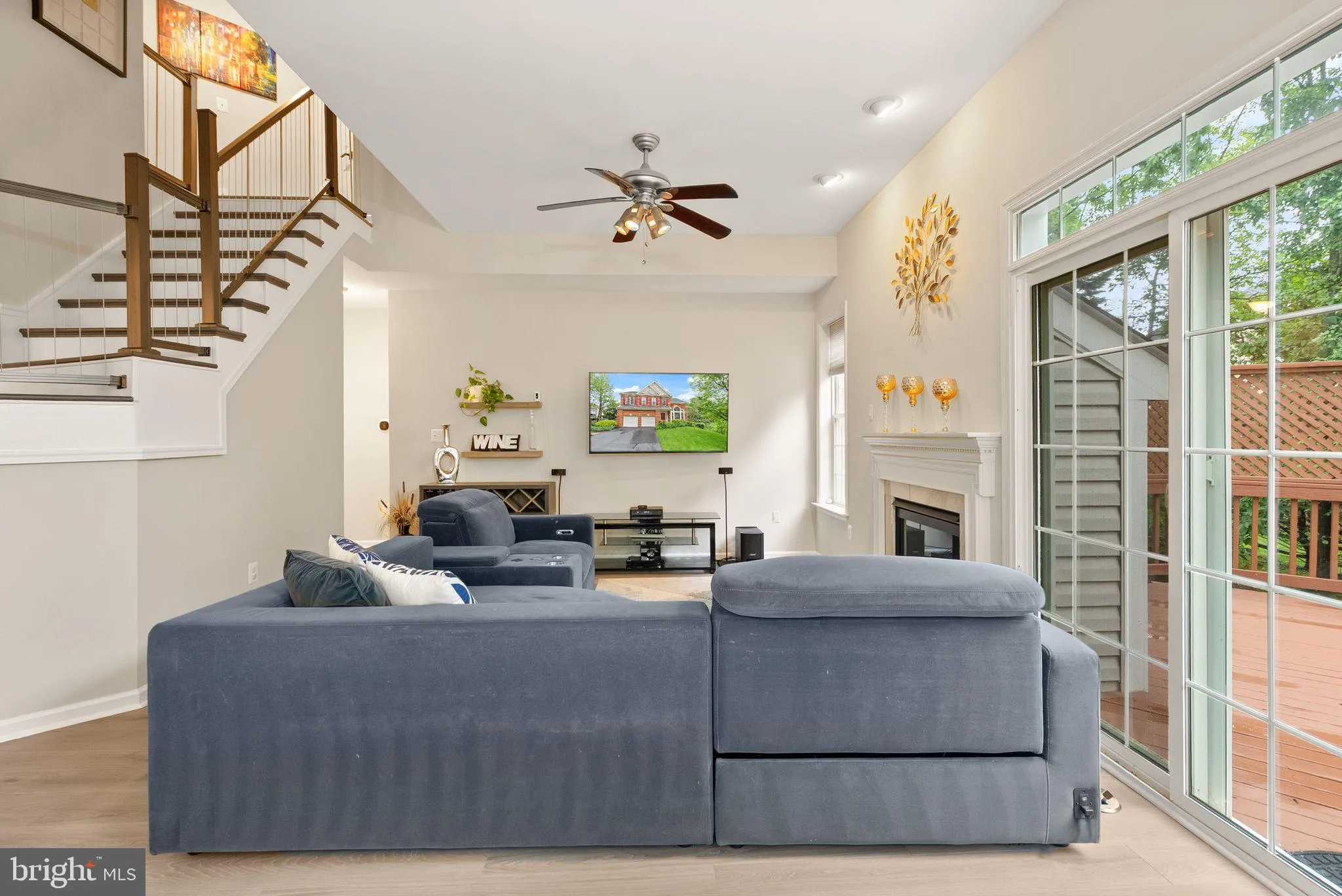 Centreville, Virginia 20120, United States, 6 Bedrooms Bedrooms, ,5 BathroomsBathrooms,Residential,Active,133264