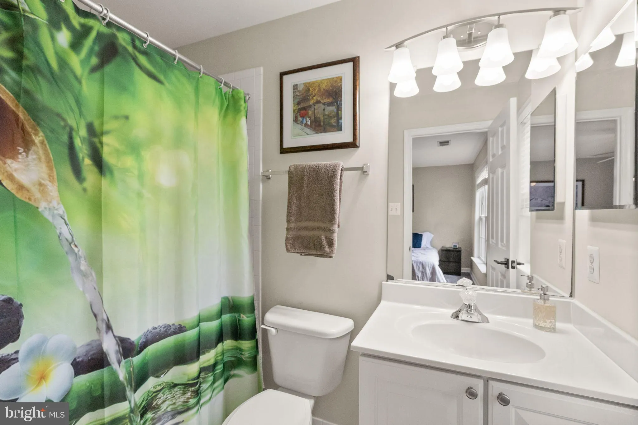 Centreville, Virginia 20120, United States, 6 Bedrooms Bedrooms, ,5 BathroomsBathrooms,Residential,Active,133264