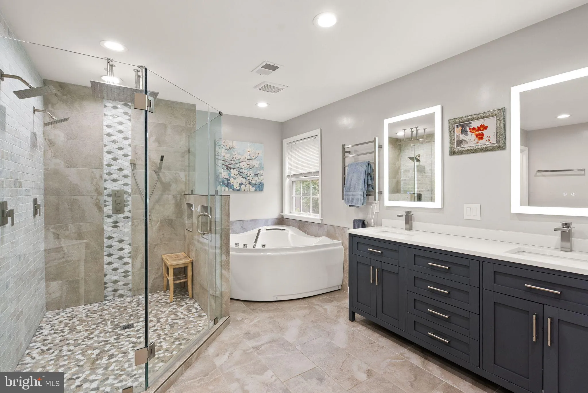 Centreville, Virginia 20120, United States, 6 Bedrooms Bedrooms, ,5 BathroomsBathrooms,Residential,Active,133264