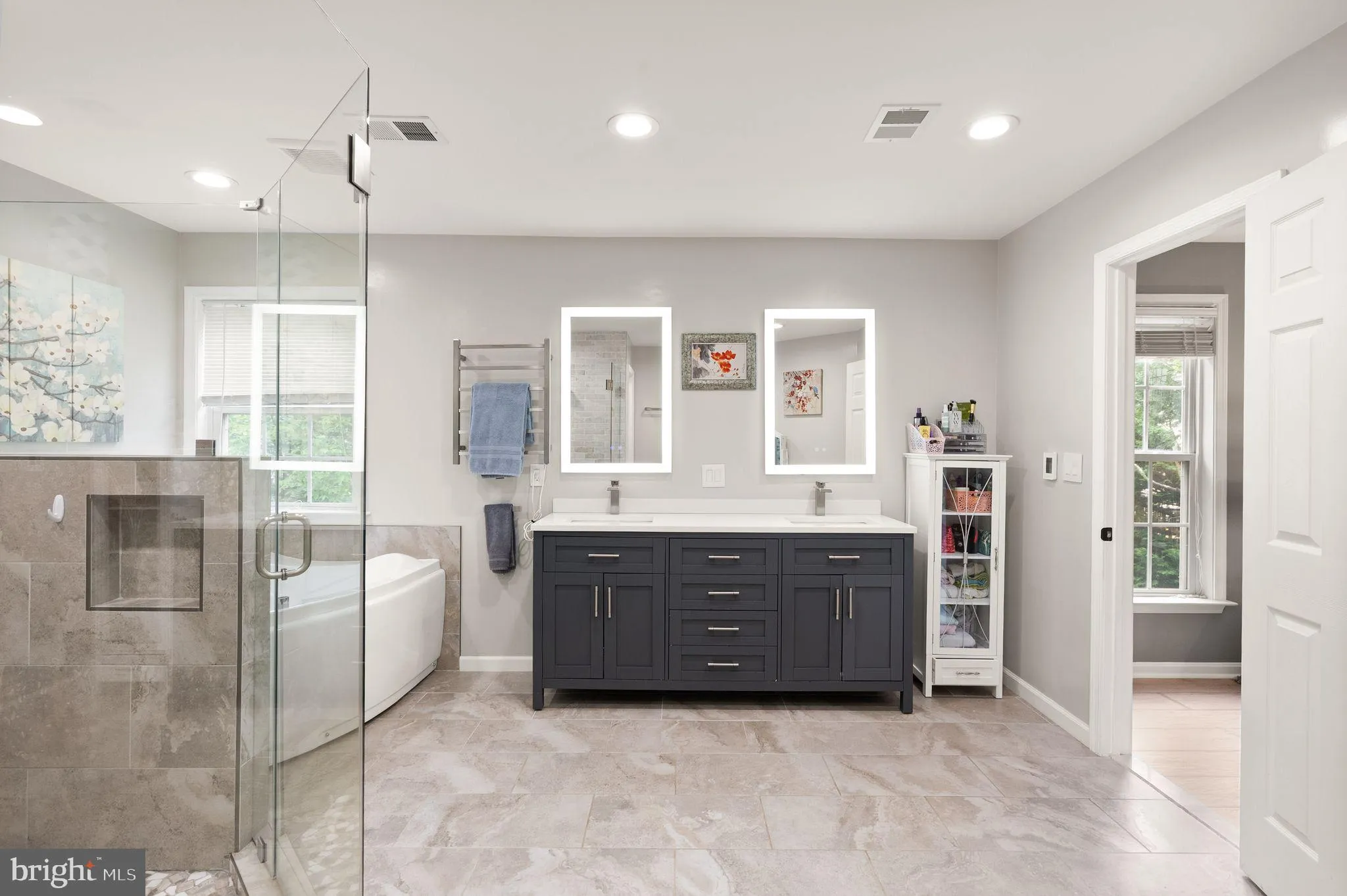 Centreville, Virginia 20120, United States, 6 Bedrooms Bedrooms, ,5 BathroomsBathrooms,Residential,Active,133264