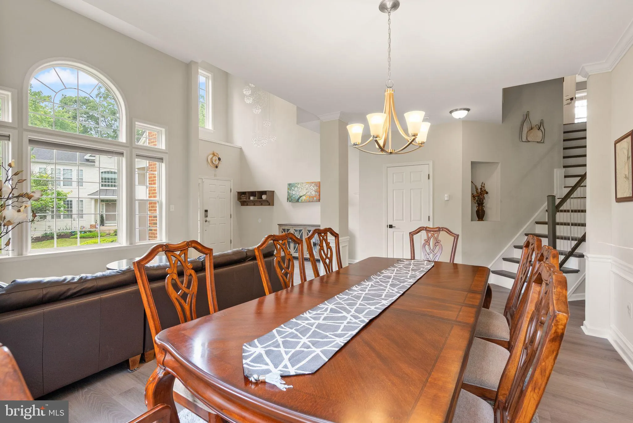 Centreville, Virginia 20120, United States, 6 Bedrooms Bedrooms, ,5 BathroomsBathrooms,Residential,Active,133264