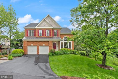 5881 LINDEN CREEK COURT CENTREVILLE VA 20120