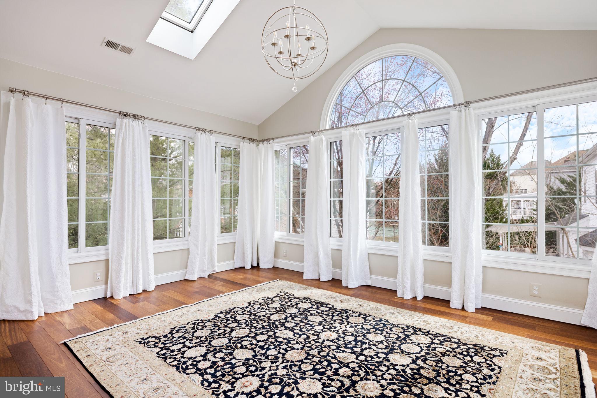 POTOMAC LAKES - Residential