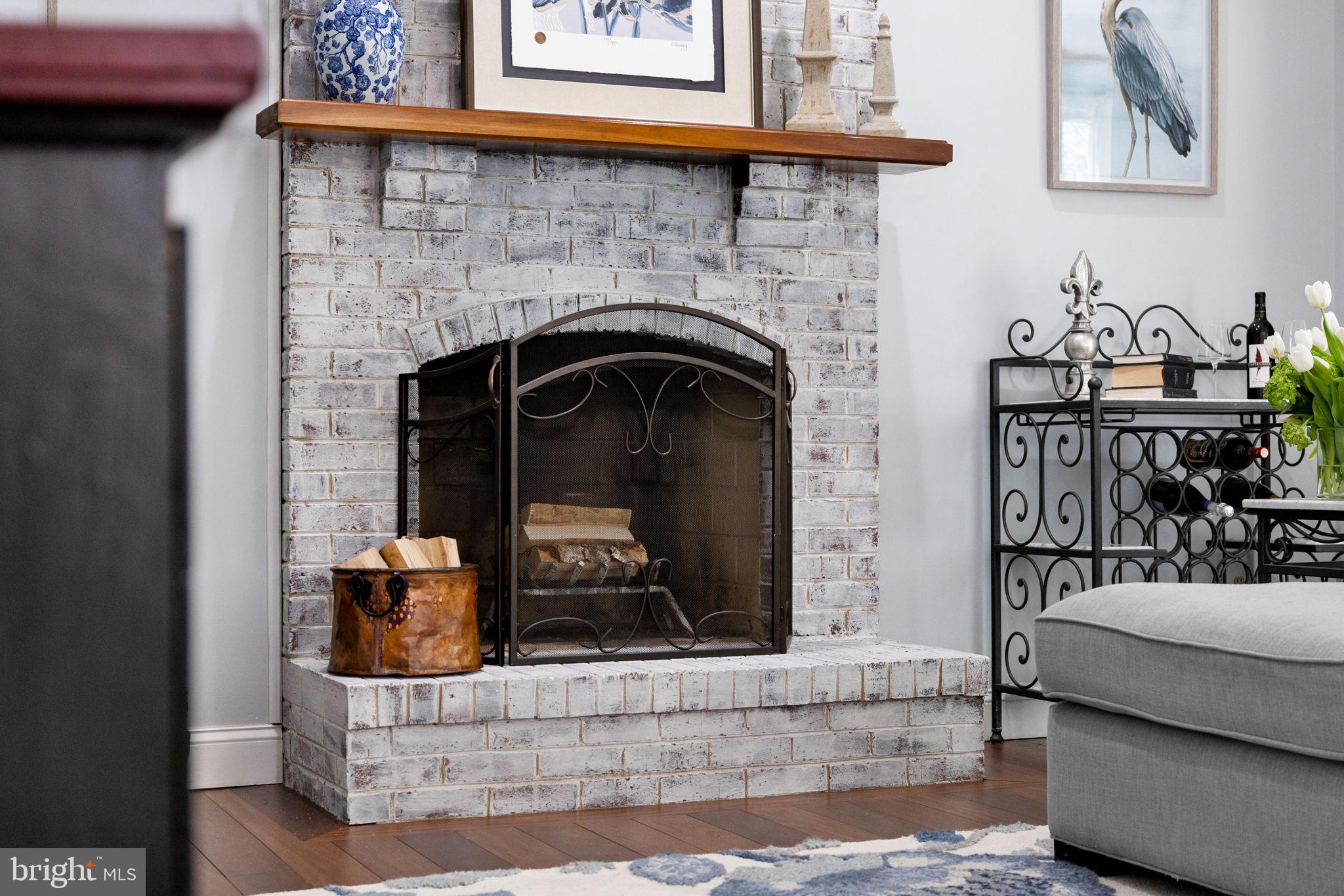 POTOMAC LAKES - Residential