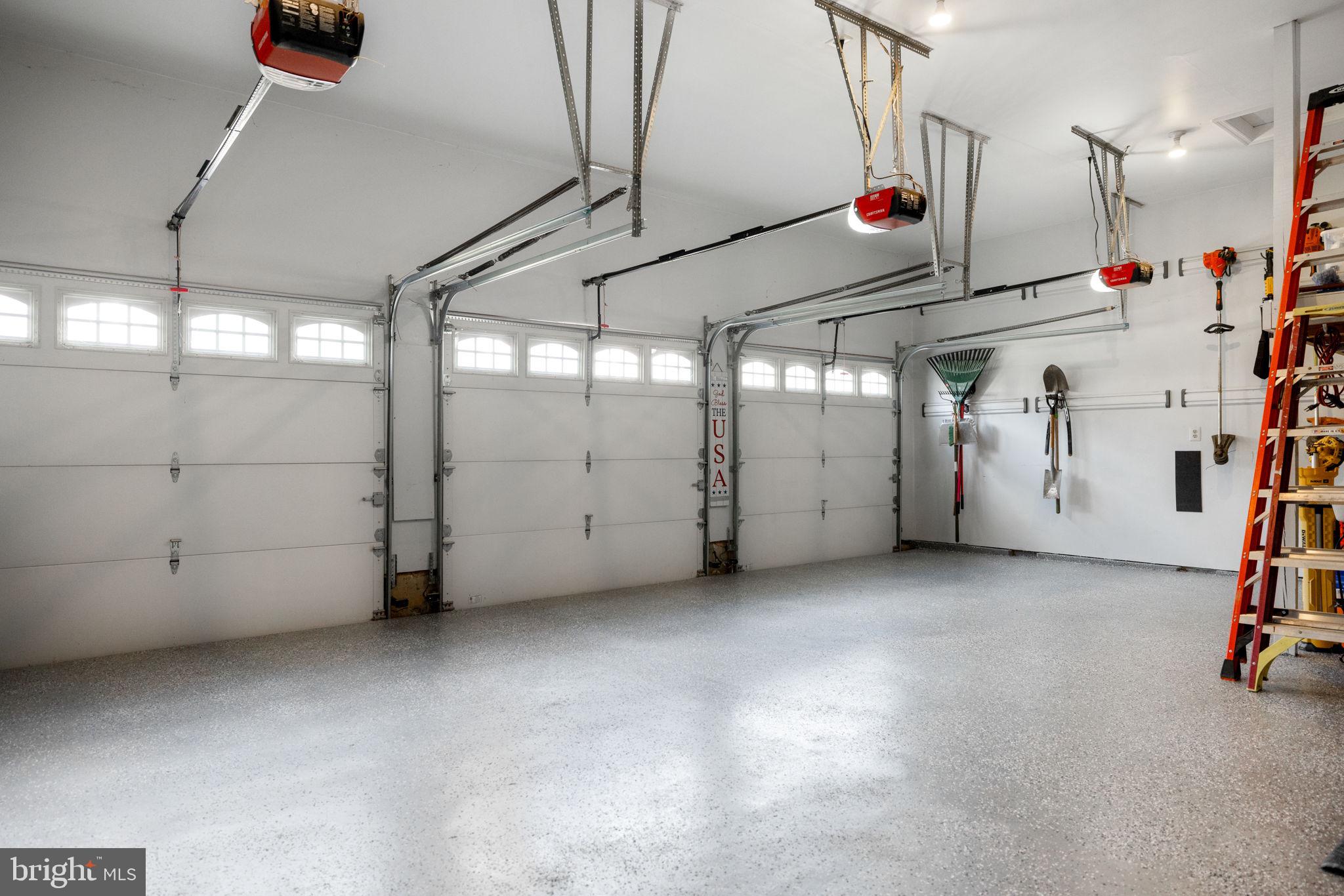 POTOMAC LAKES - Residential