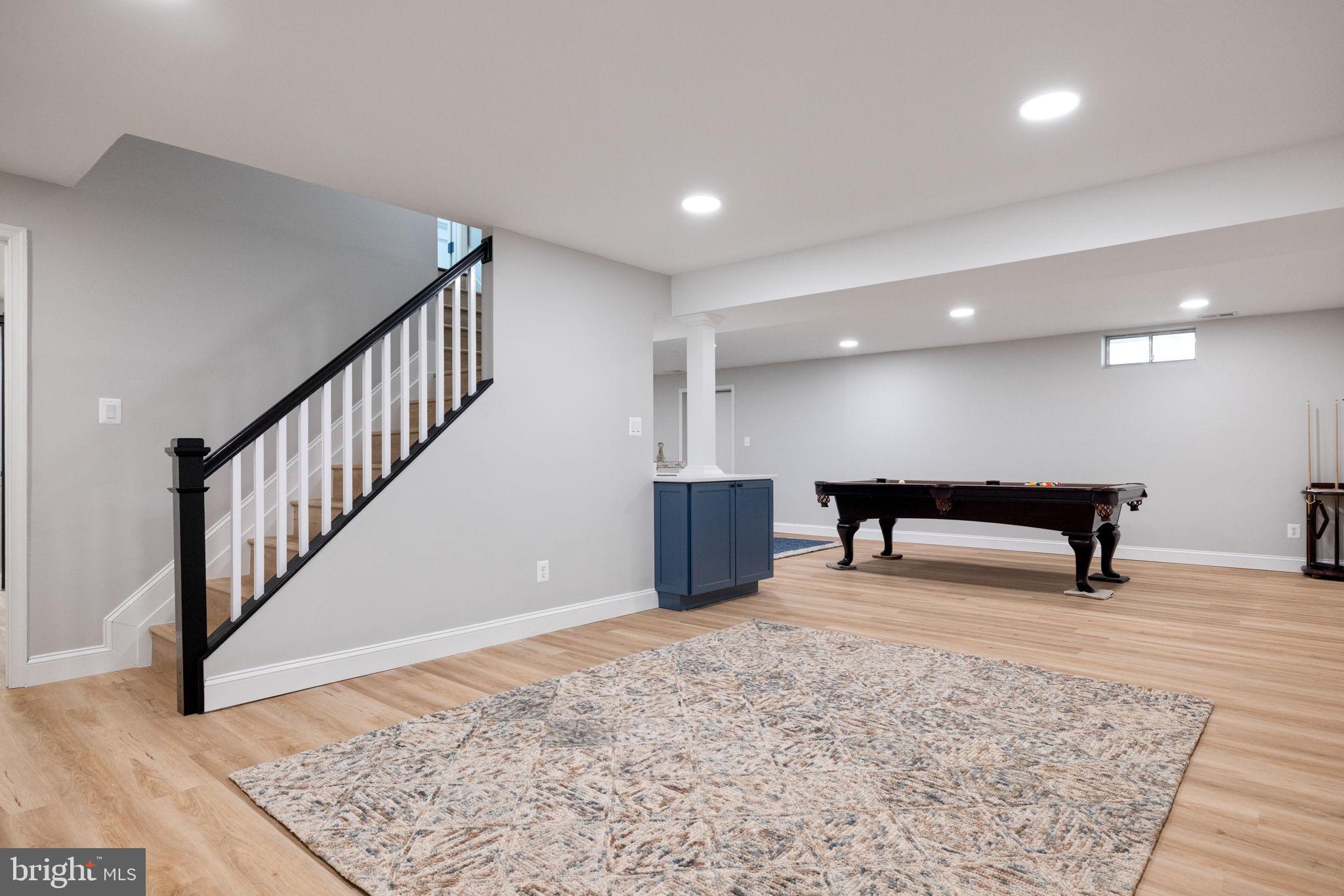 POTOMAC LAKES - Residential