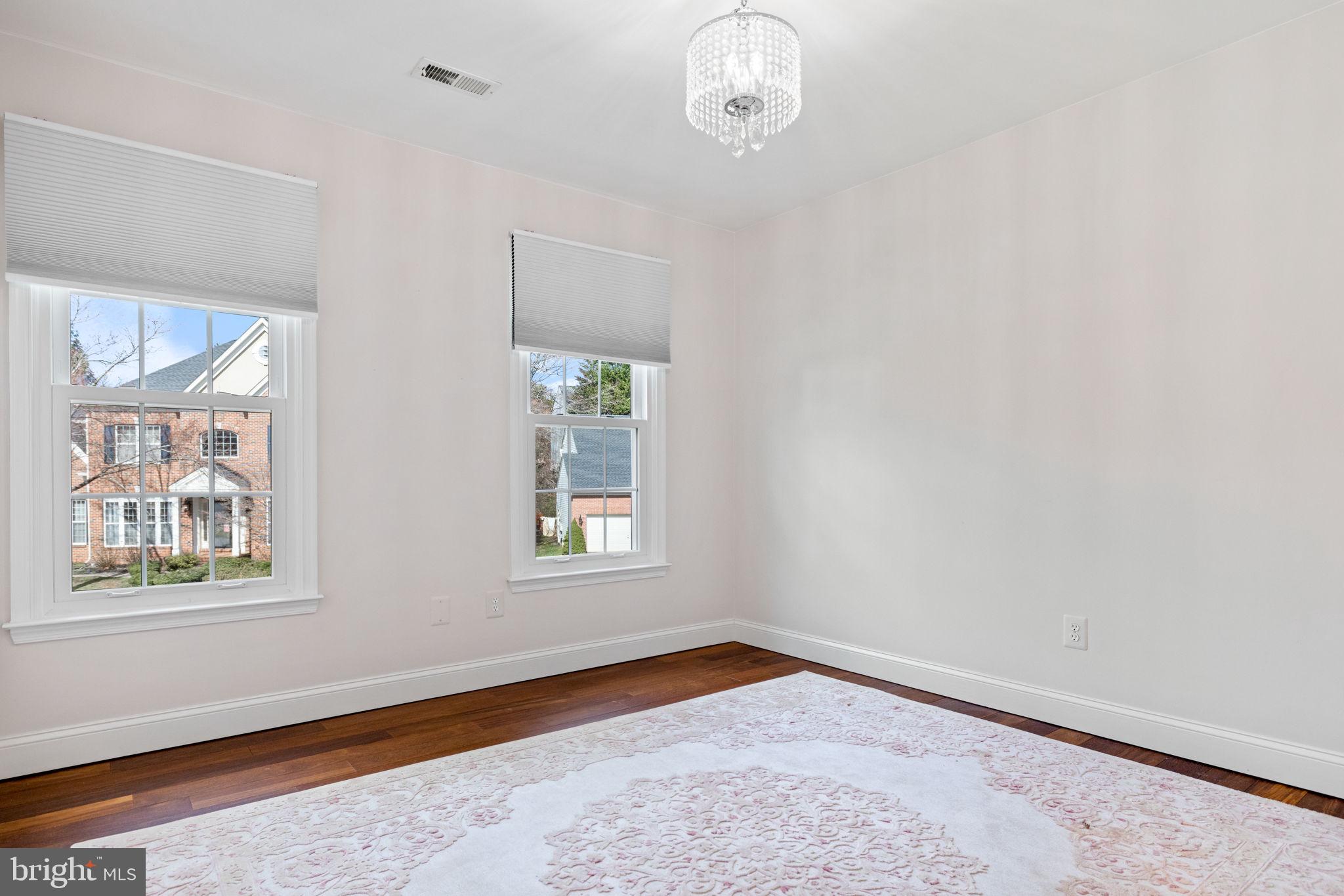 POTOMAC LAKES - Residential