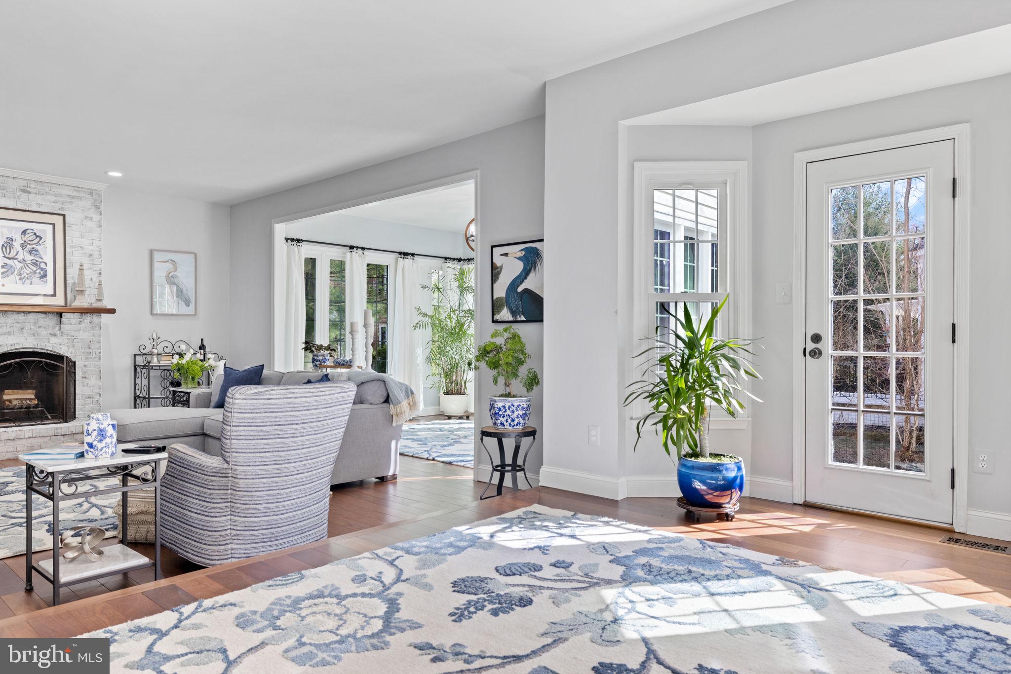 POTOMAC LAKES - Residential