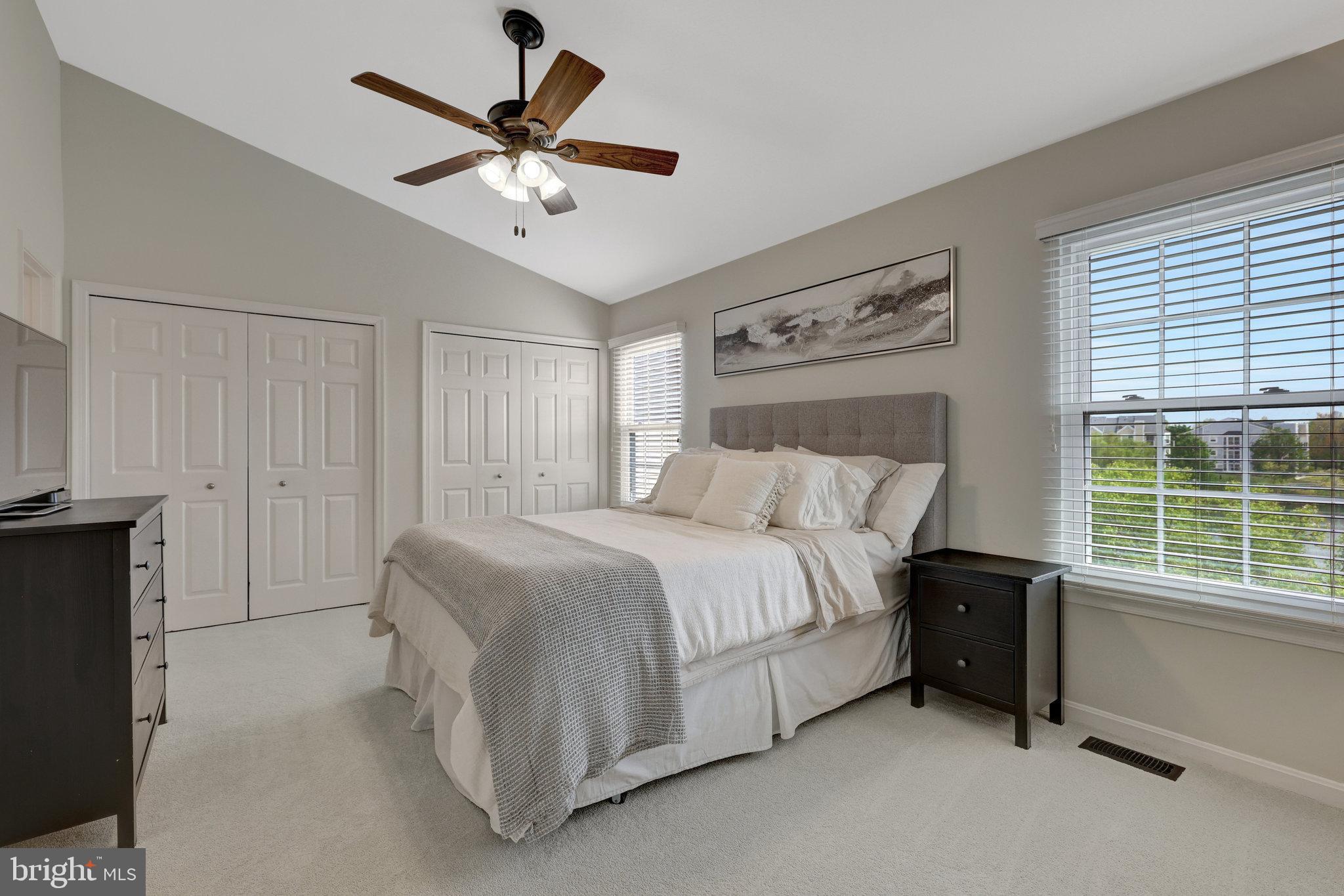 ASHBURN VILLAGE - Residential