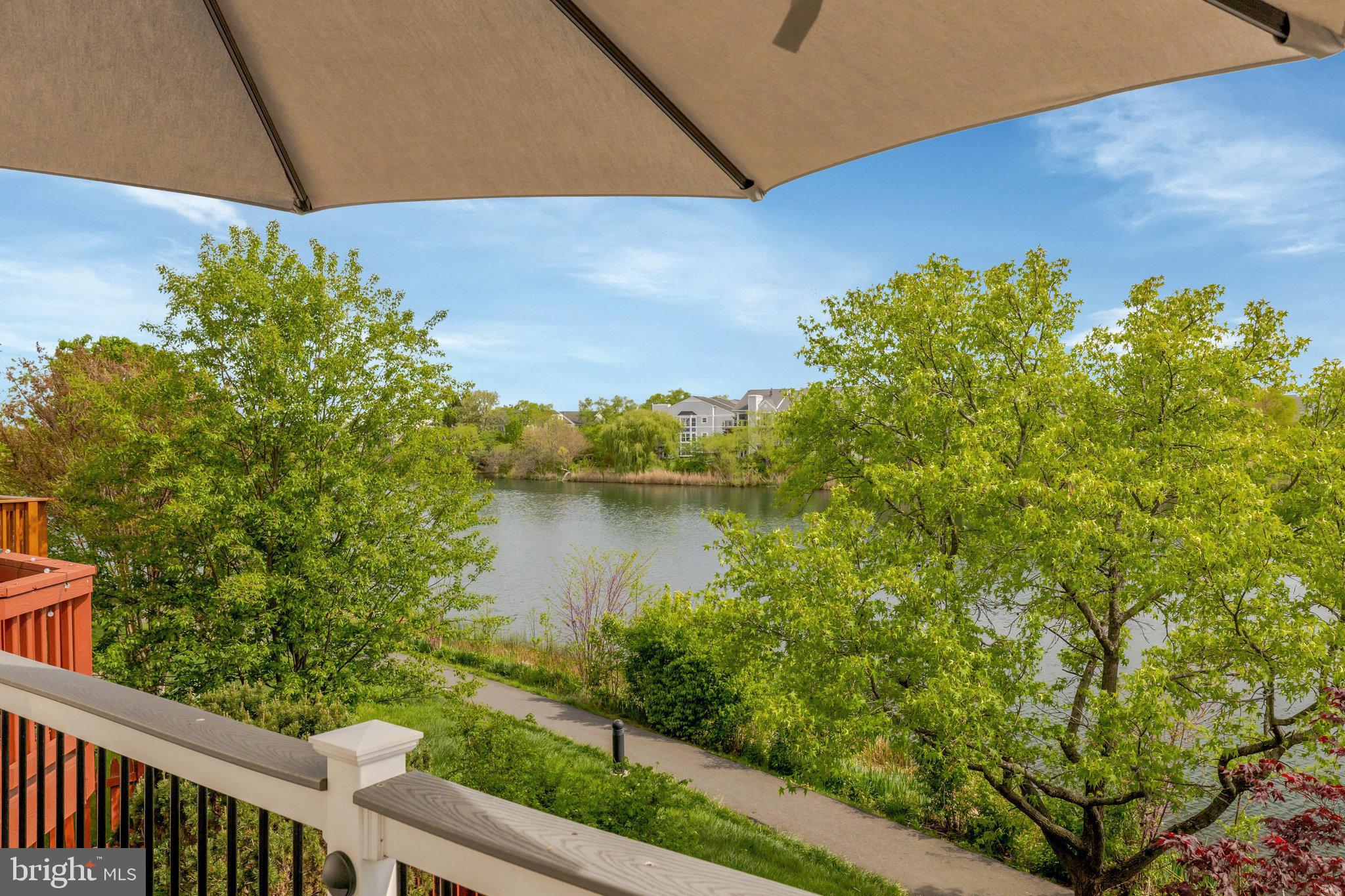 ASHBURN VILLAGE - Residential