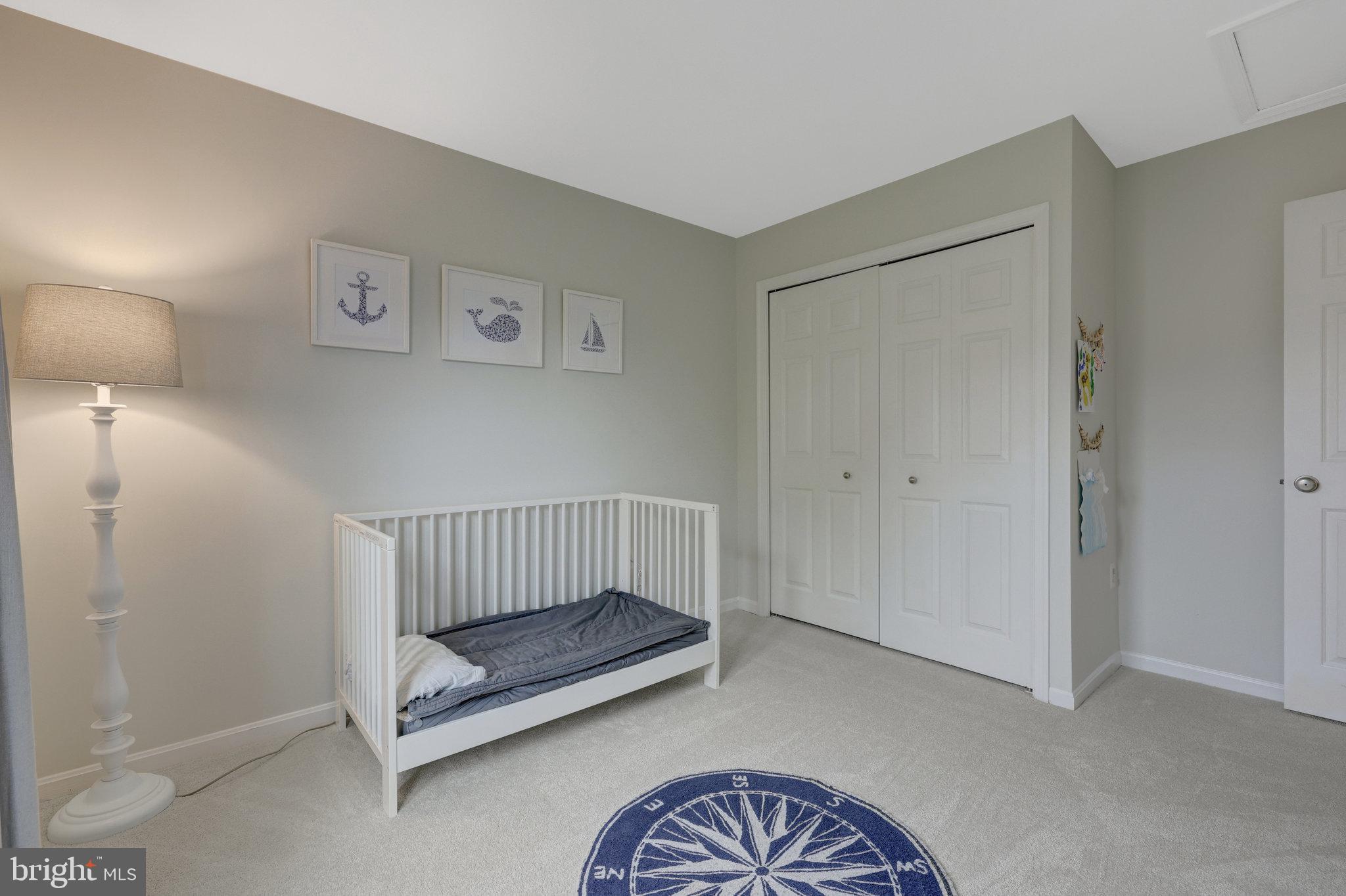 ASHBURN VILLAGE - Residential