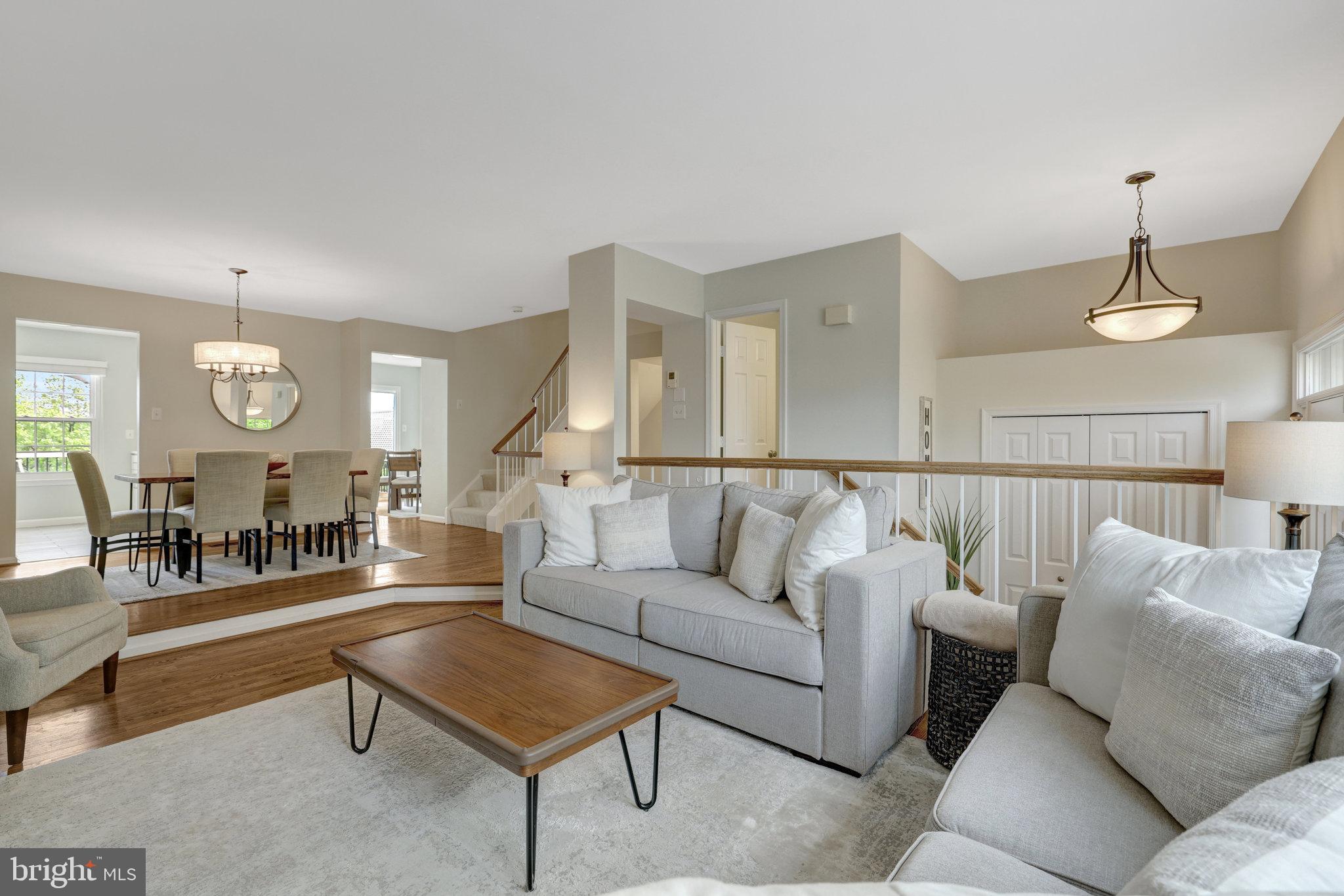 ASHBURN VILLAGE - Residential