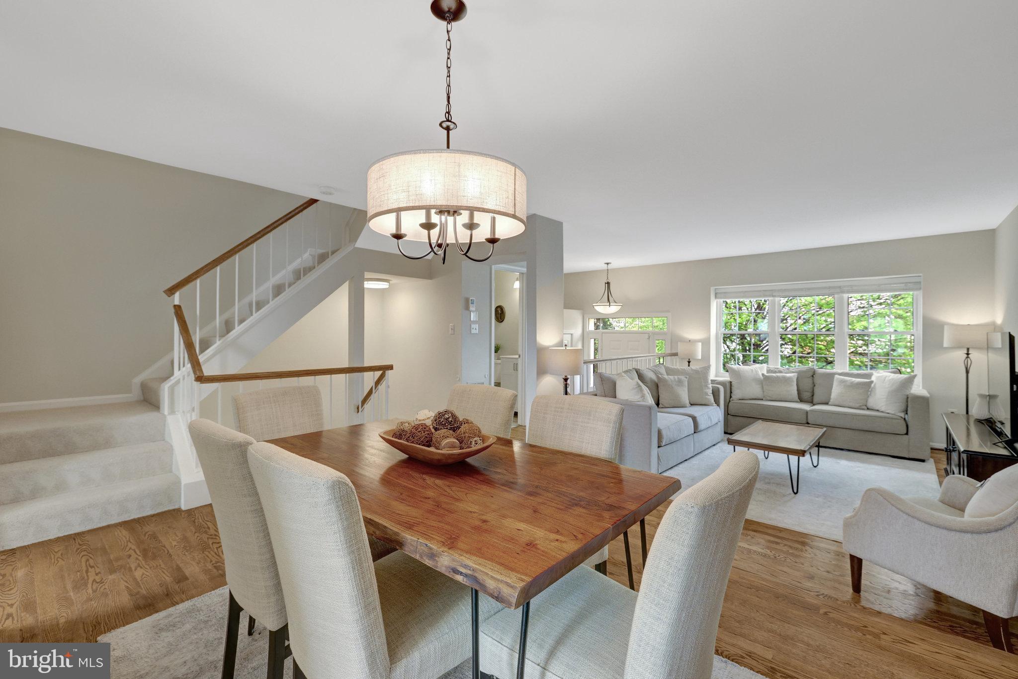 ASHBURN VILLAGE - Residential