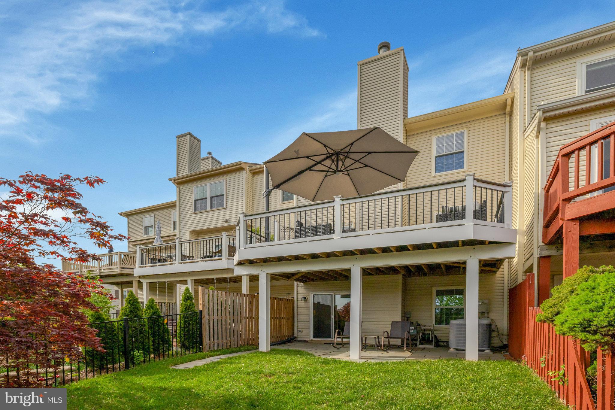 ASHBURN VILLAGE - Residential