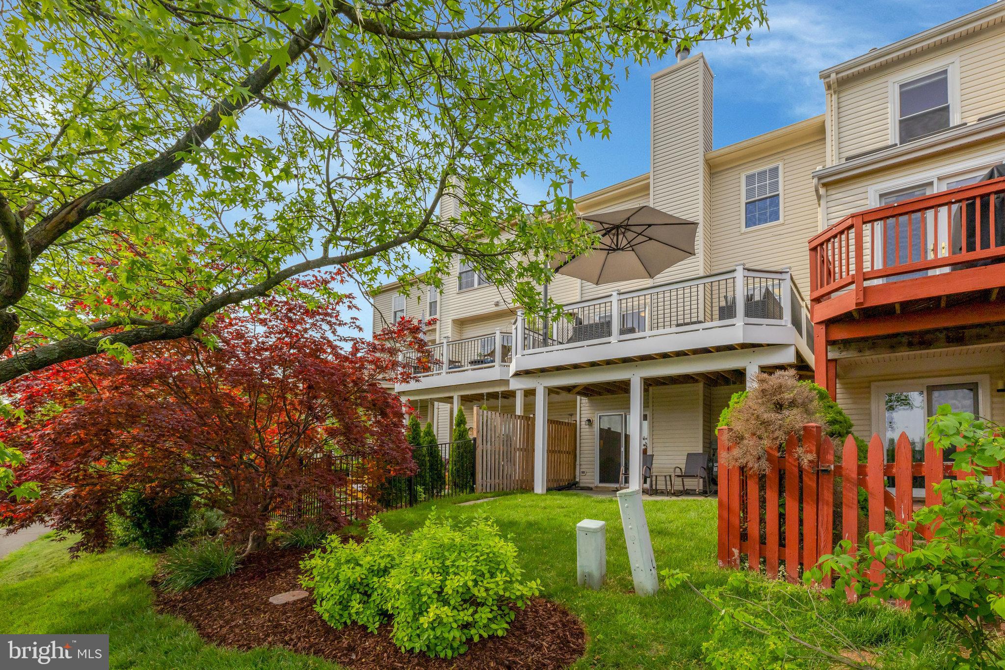 ASHBURN VILLAGE - Residential