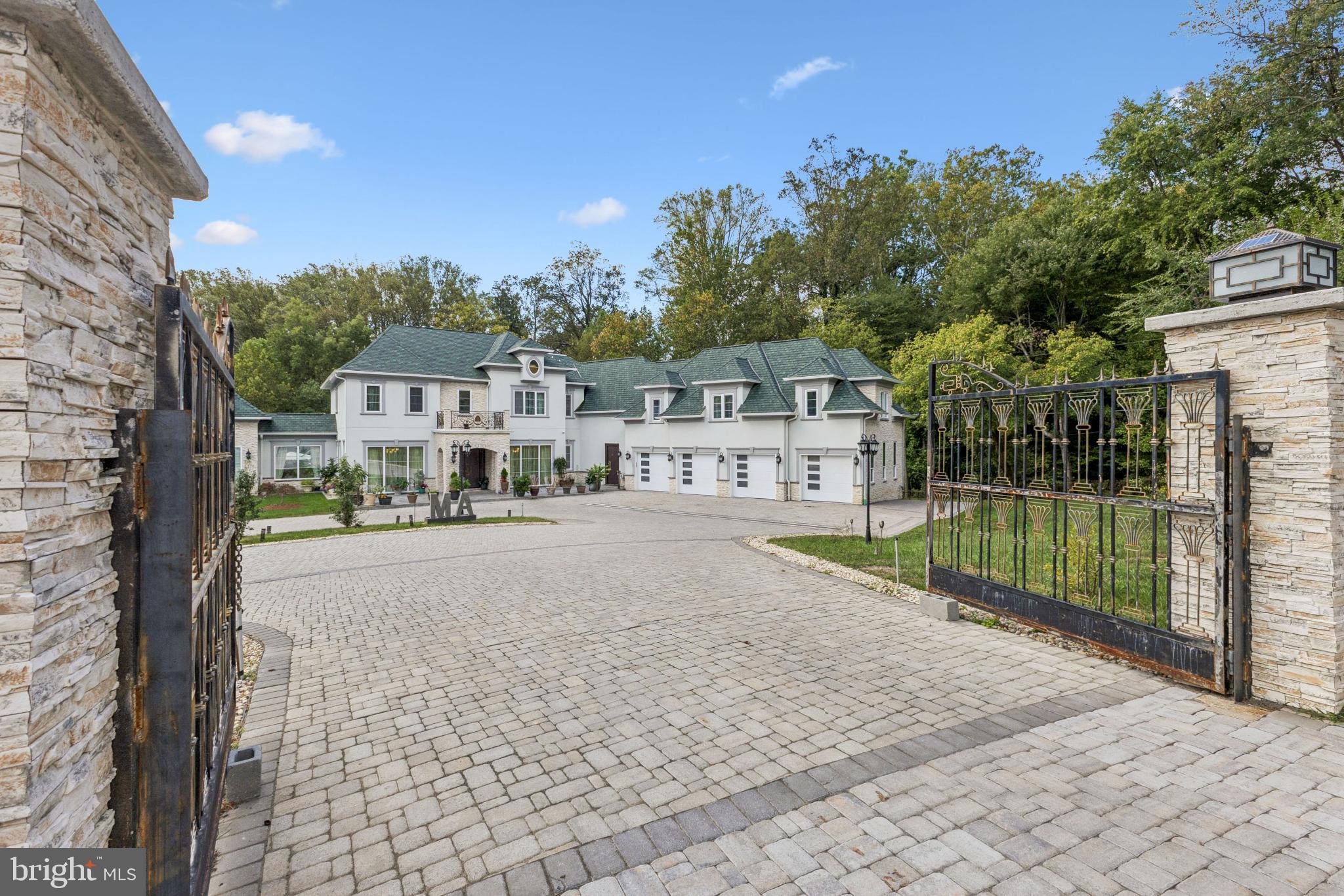 MCLEAN ESTATES - Residential Lease