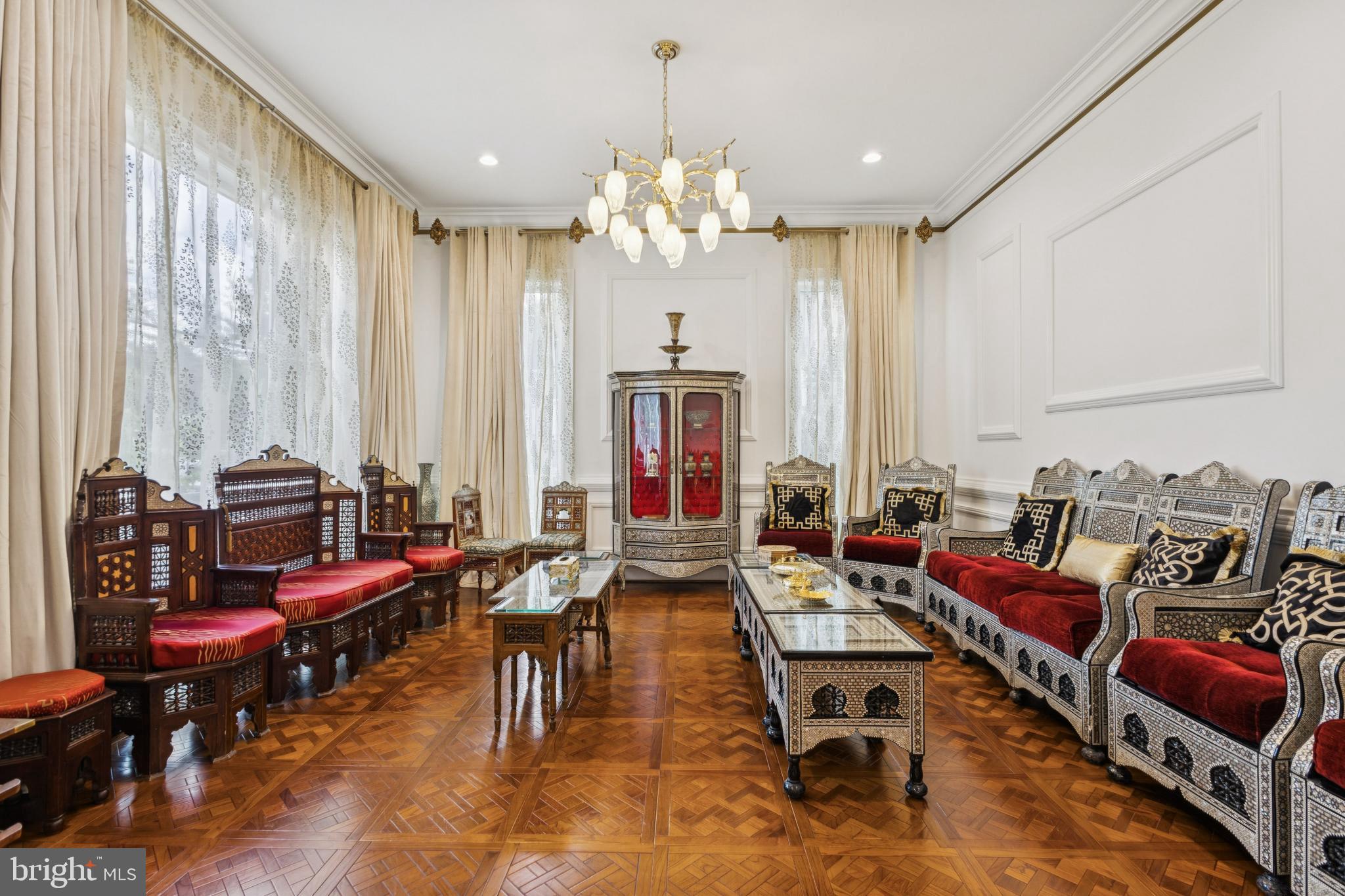 MCLEAN ESTATES - Residential Lease