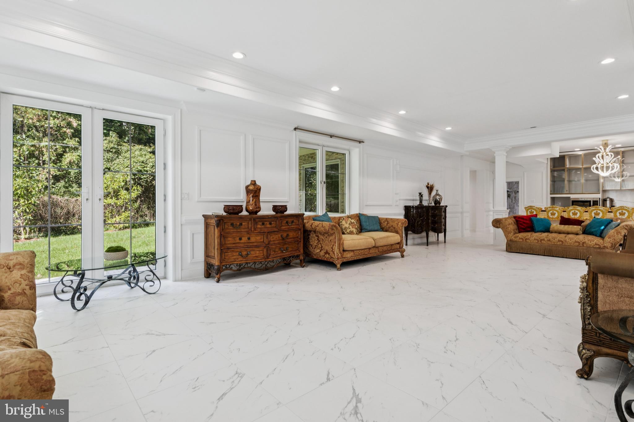 MCLEAN ESTATES - Residential Lease