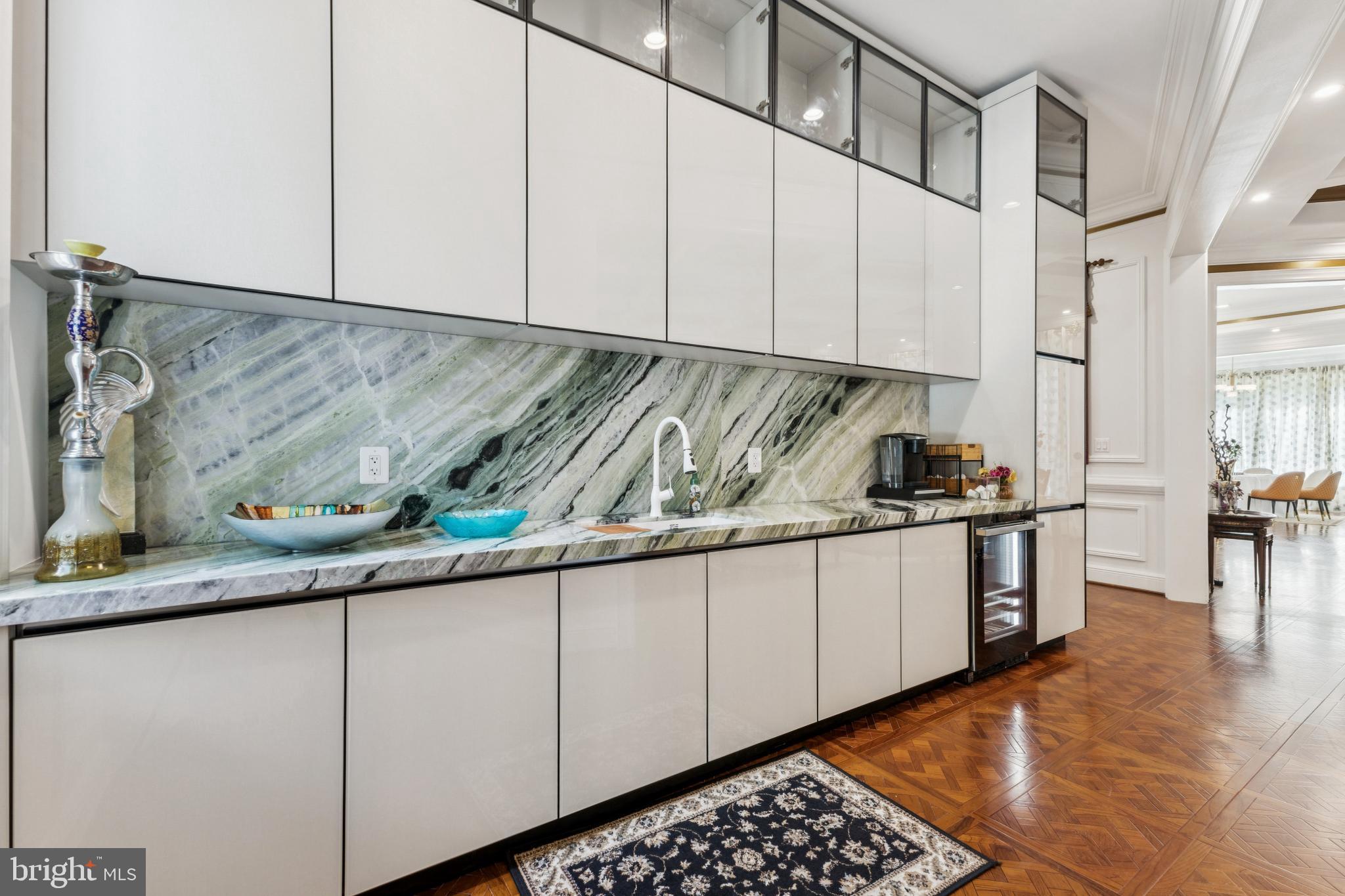 MCLEAN ESTATES - Residential Lease